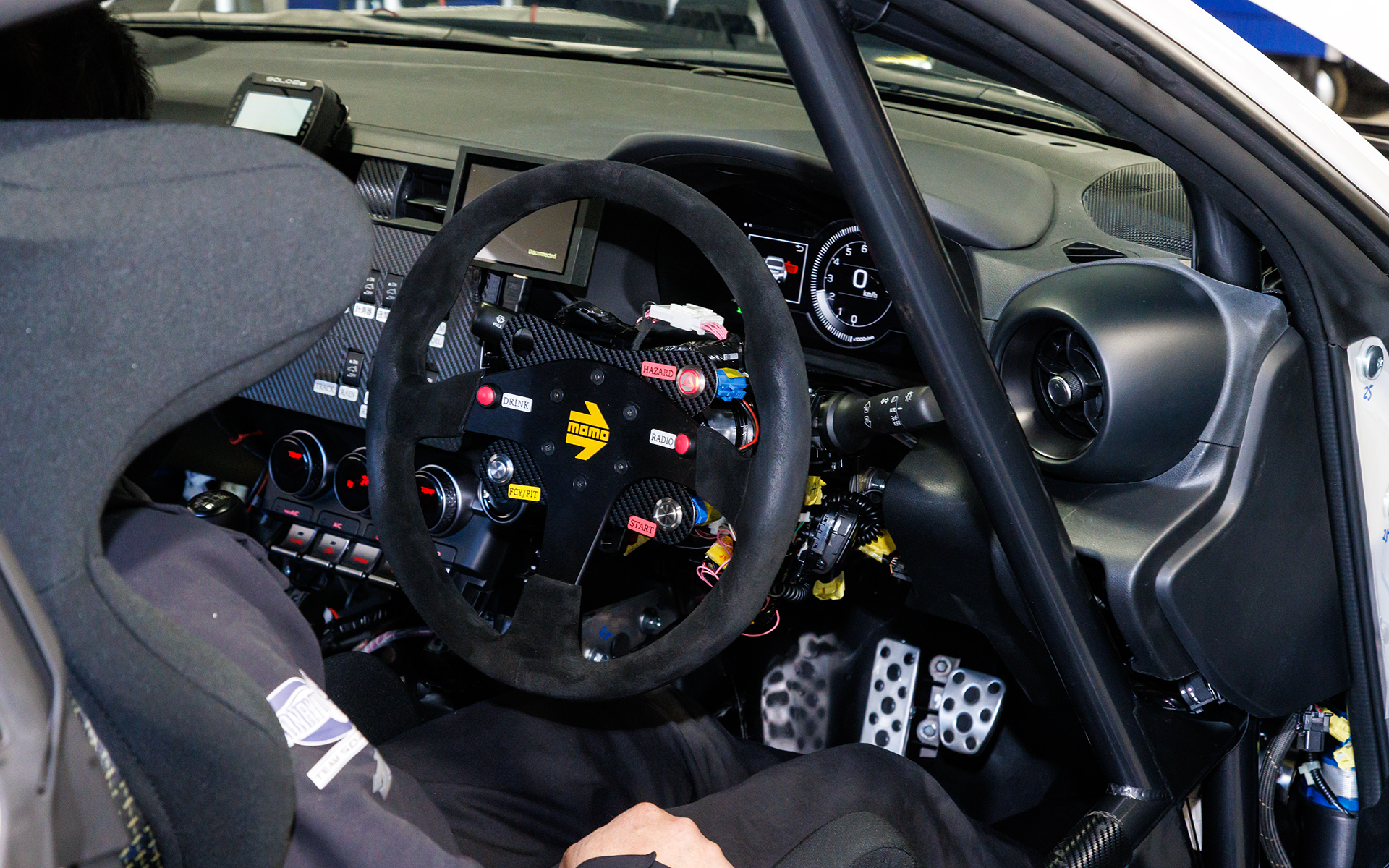 BRZのコクピット