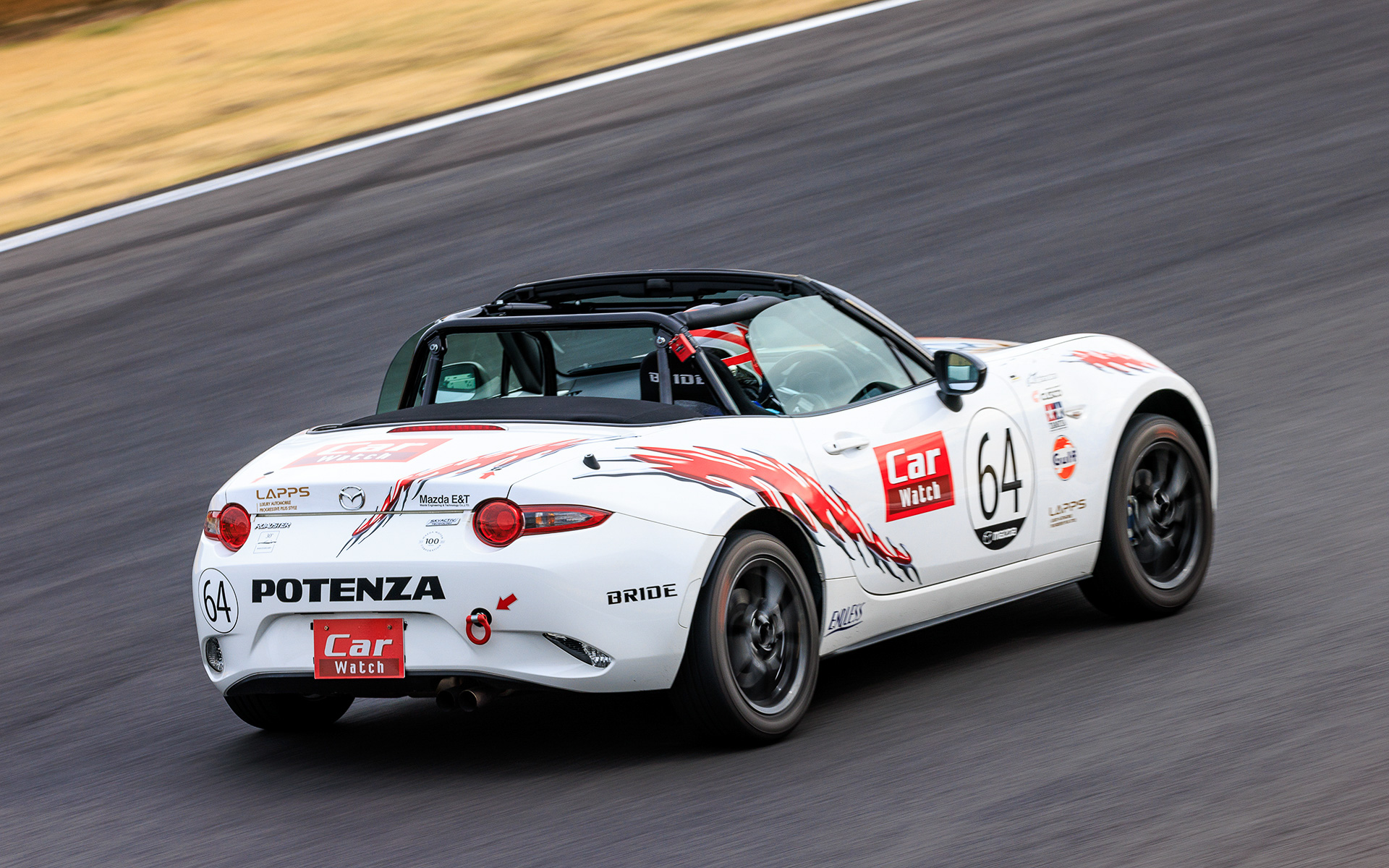 石川氏がペースを上げて走行するも、クラッチの違和感で速度を控える