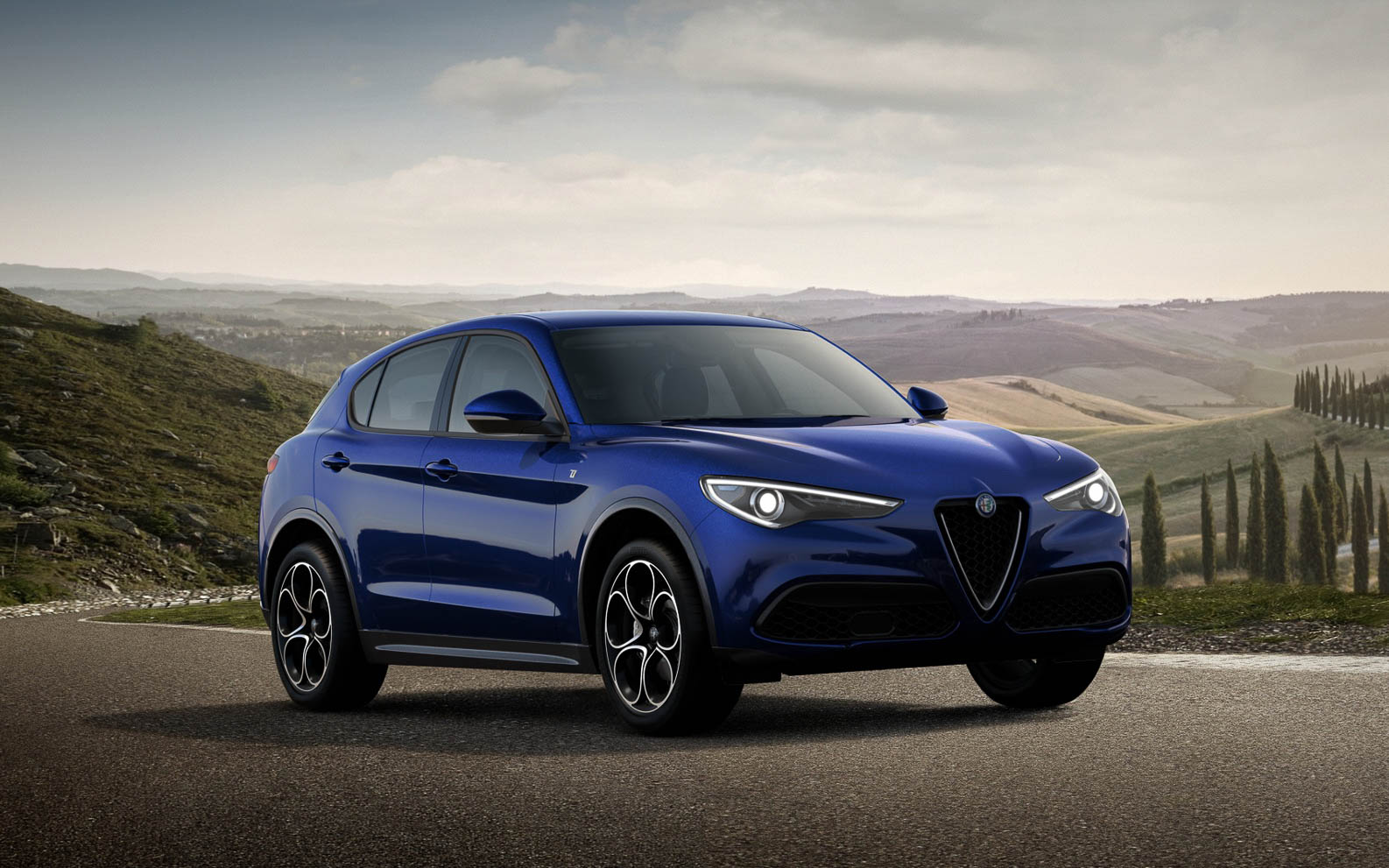 ステルヴィオ Ti（本国仕様）