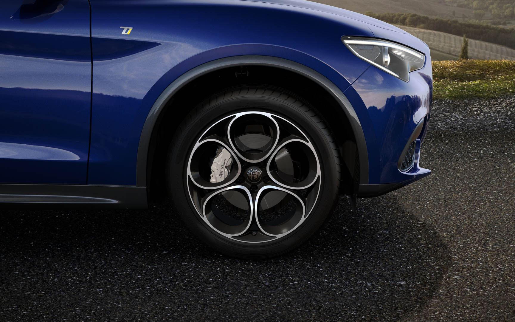 ステルヴィオ Ti（本国仕様）