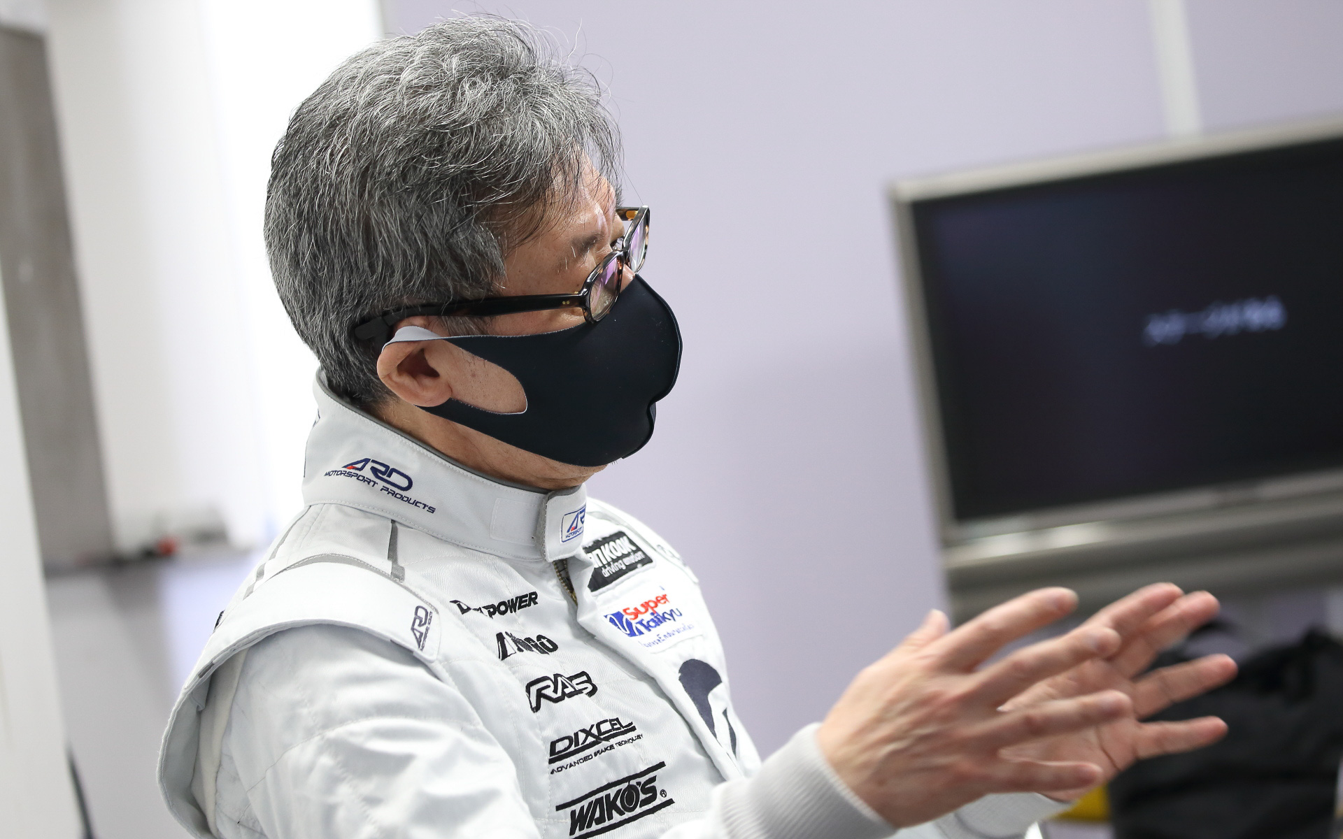 ニュルブルクリンク24時間レースに出たいと語る前田氏