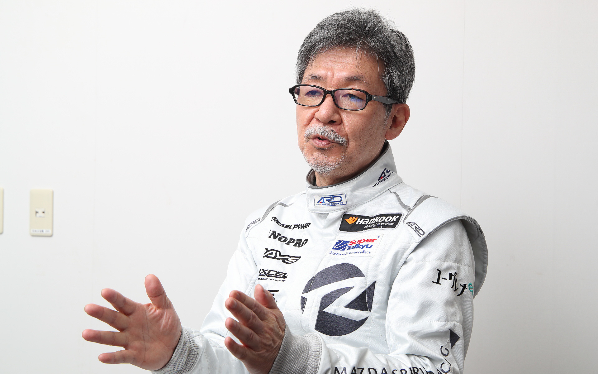 MAZDA SPIRIT RACINGの代表でありドライバーでもあり、マツダ本社の常務執行役員でもある前田育男氏