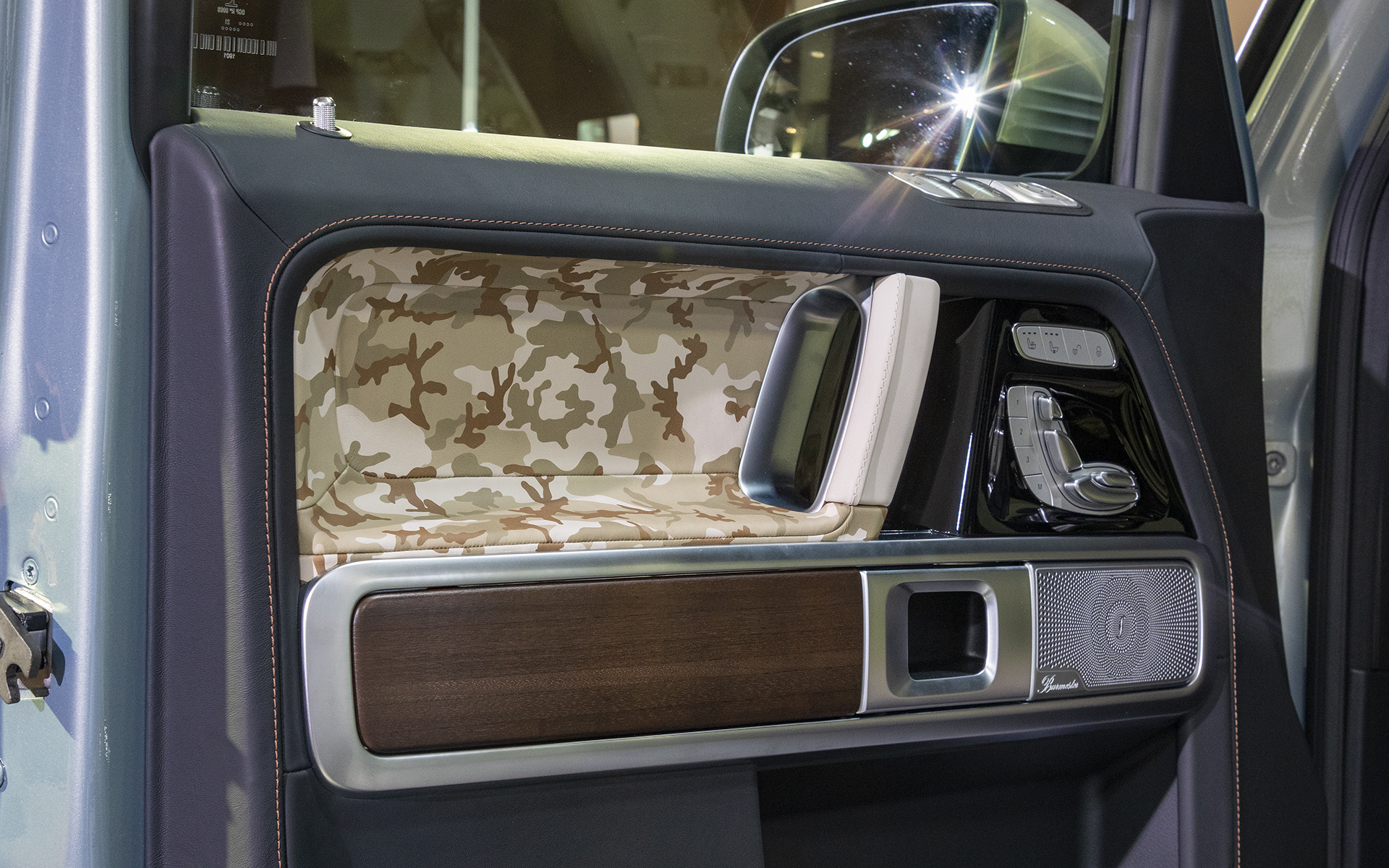 ドアトリムもデザイン変更