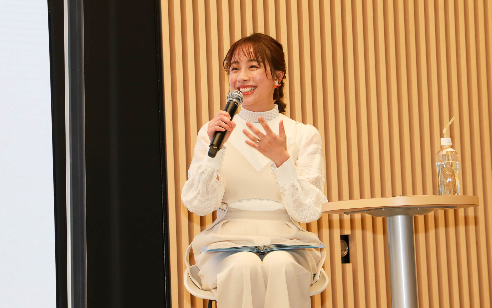 トークセッションは終始、和気あいあいとした雰囲気の中進んだ