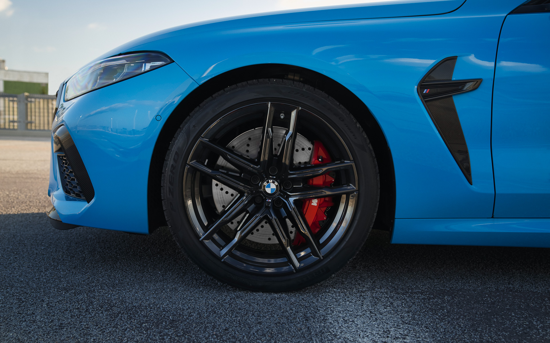 Mハイ・パフォーマンス・モデル「BMW M8 Competition クーペ」