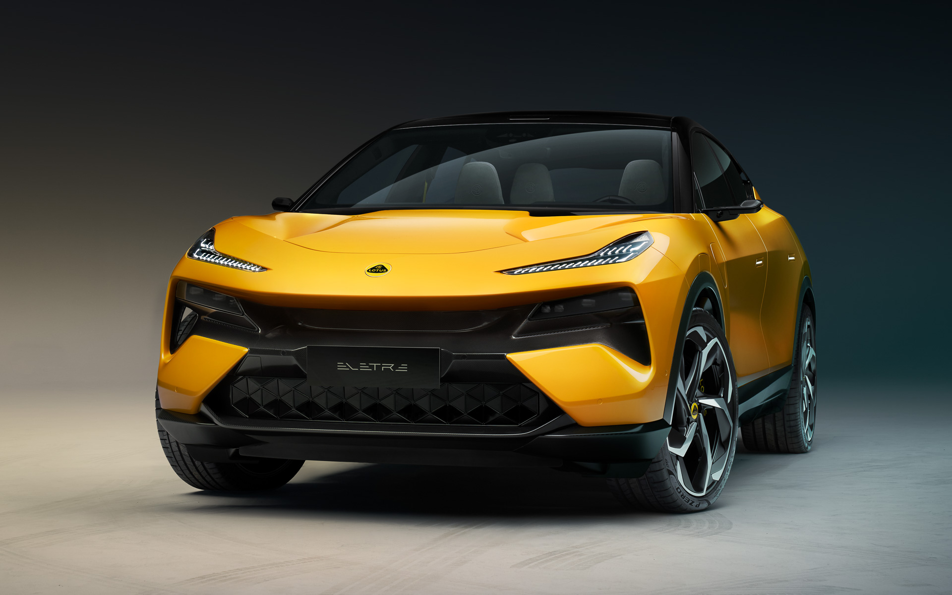 エレトレのボディサイズは5103×2231×1630mm（全長×全幅×全高。電動リアミラーディスプレイ車の全幅は2135mm）、ホイールベースは3019mm