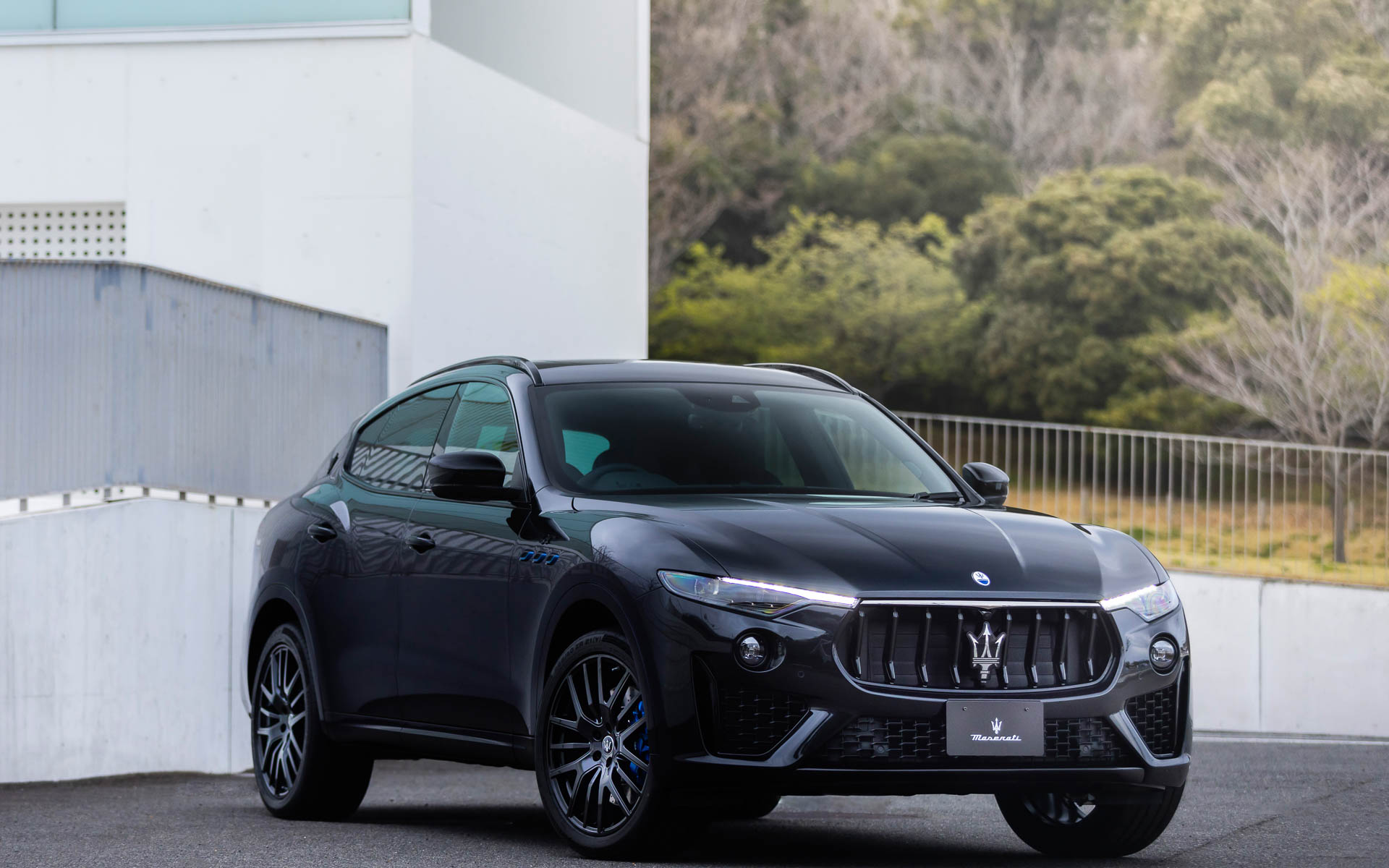 日本特別限定車「ネロ インフィニート」