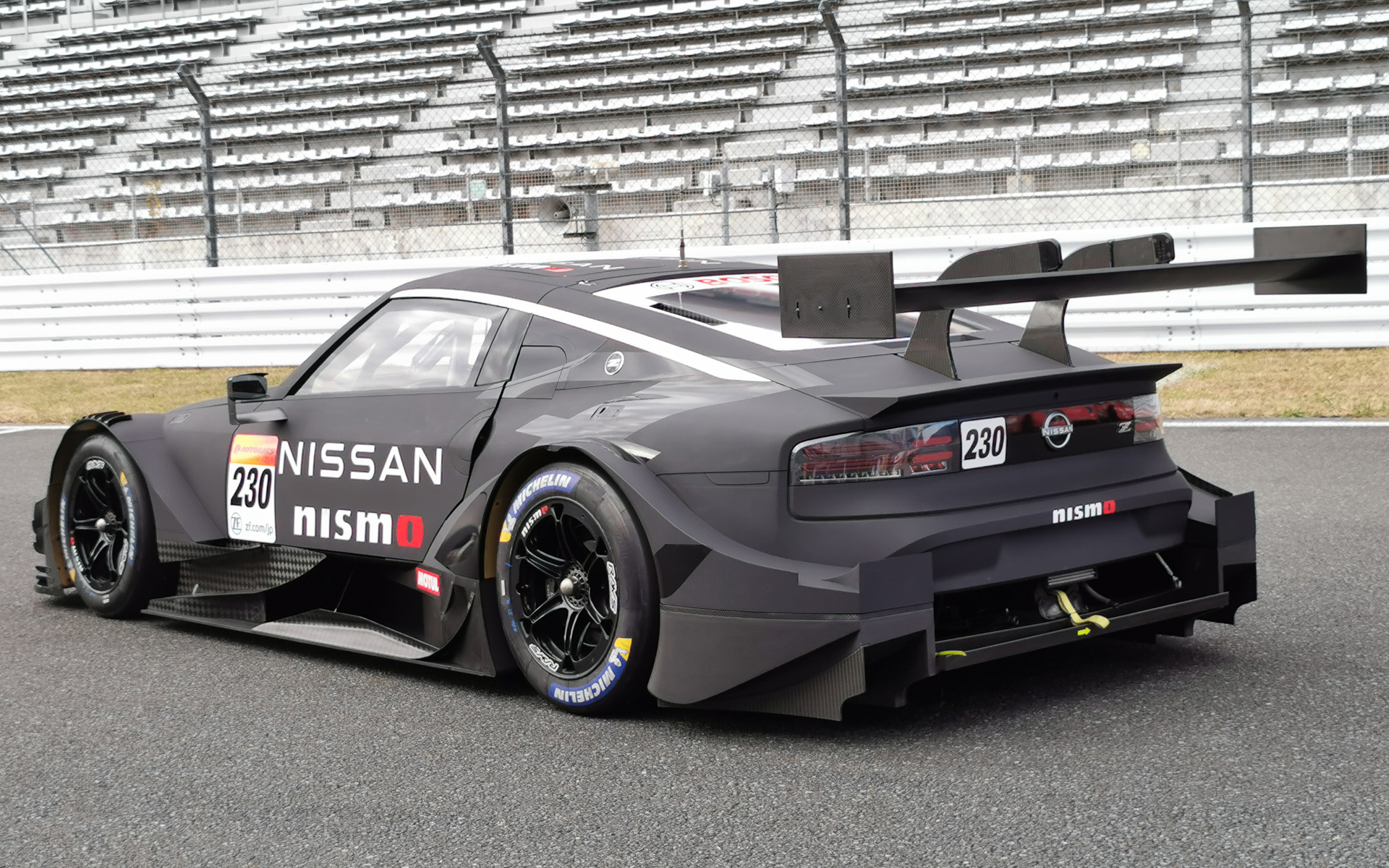 Z GT500（カラーリング前）