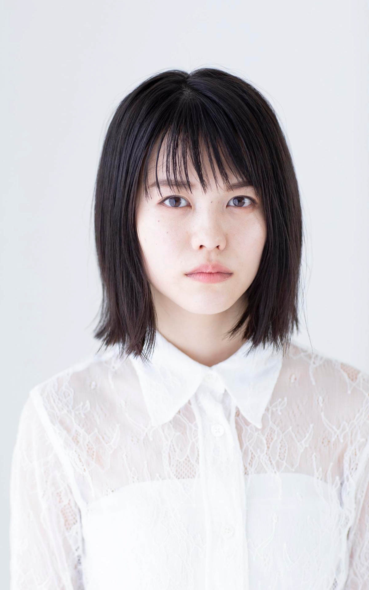 志田彩良さん：2014年短編映画「サルビア」で初主演を務め、女優デビュー。2017年「ひかりのたび」で長編映画初主演。2021年TBS系日曜劇場「ドラゴン桜」で小杉麻里役を演じ、大きな注目を集める。そのほか、ドラマ「チア☆ダン」（2018/TBS系）、「ゆるきゃん△」シリーズ（テレビ東京系）などに出演