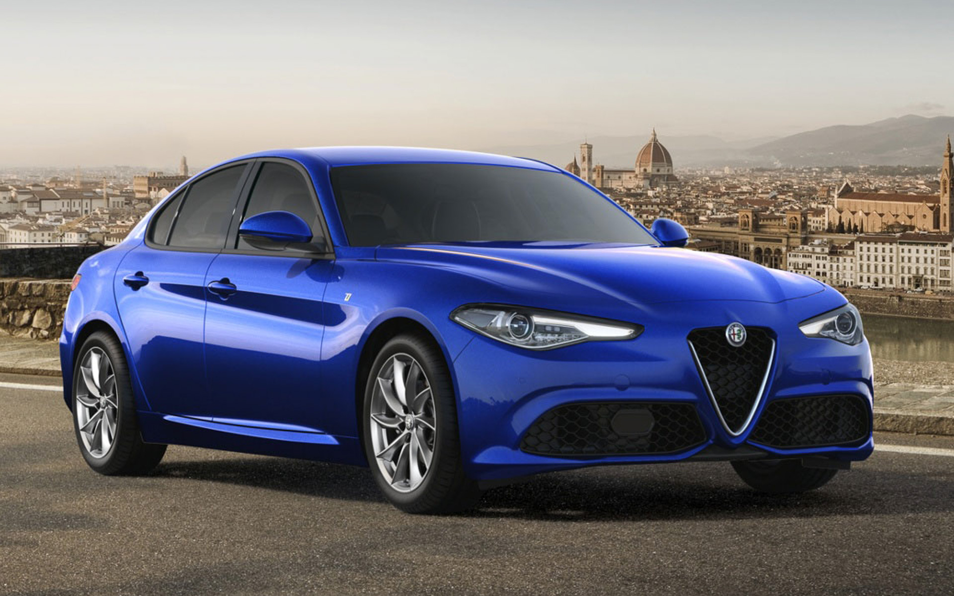 アルファ ロメオのスポーツサルーン「ジュリア」の仕様変更が行なわれ、新グレード「Ti」がラインアップに加えられた