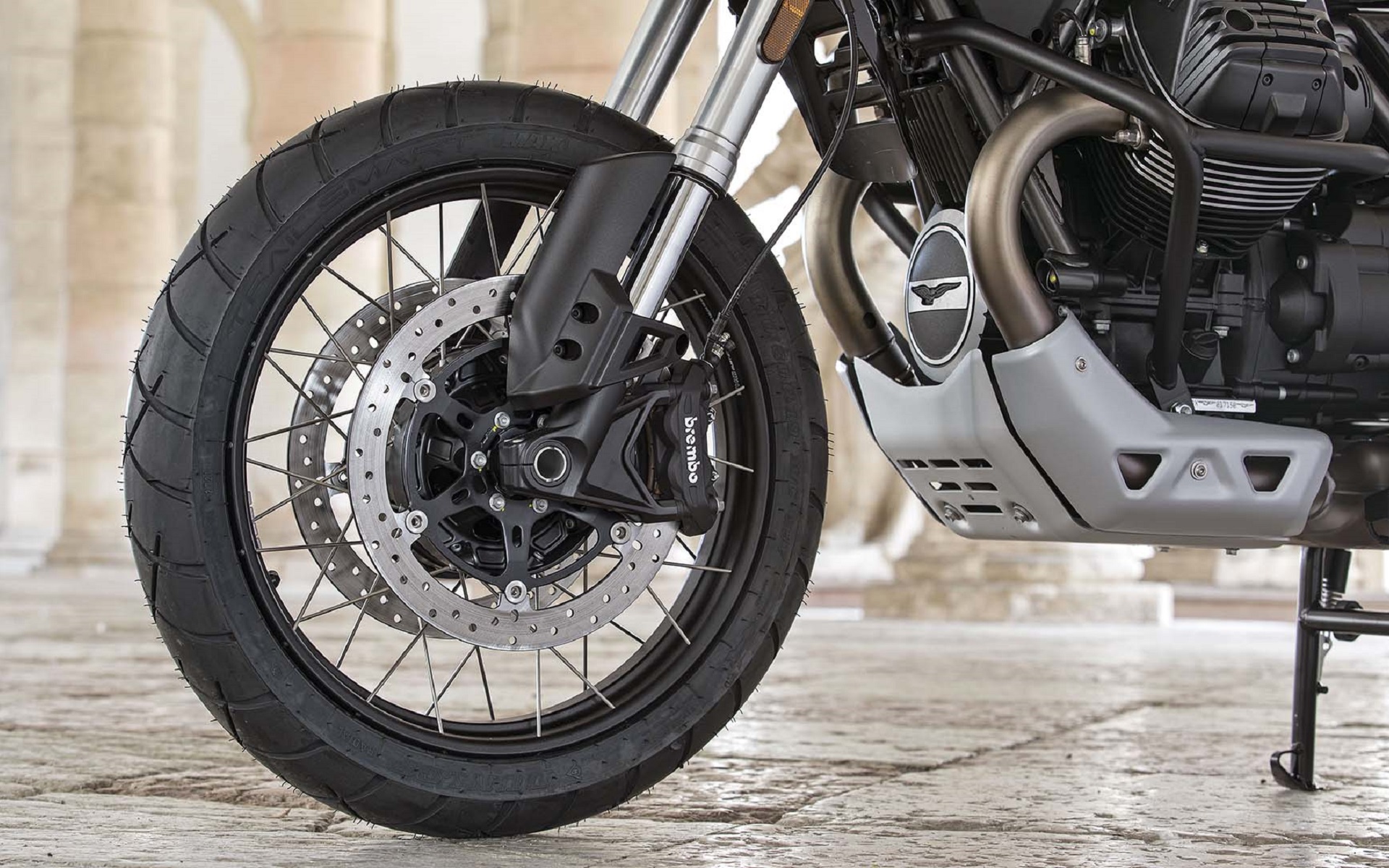 エンジンガード