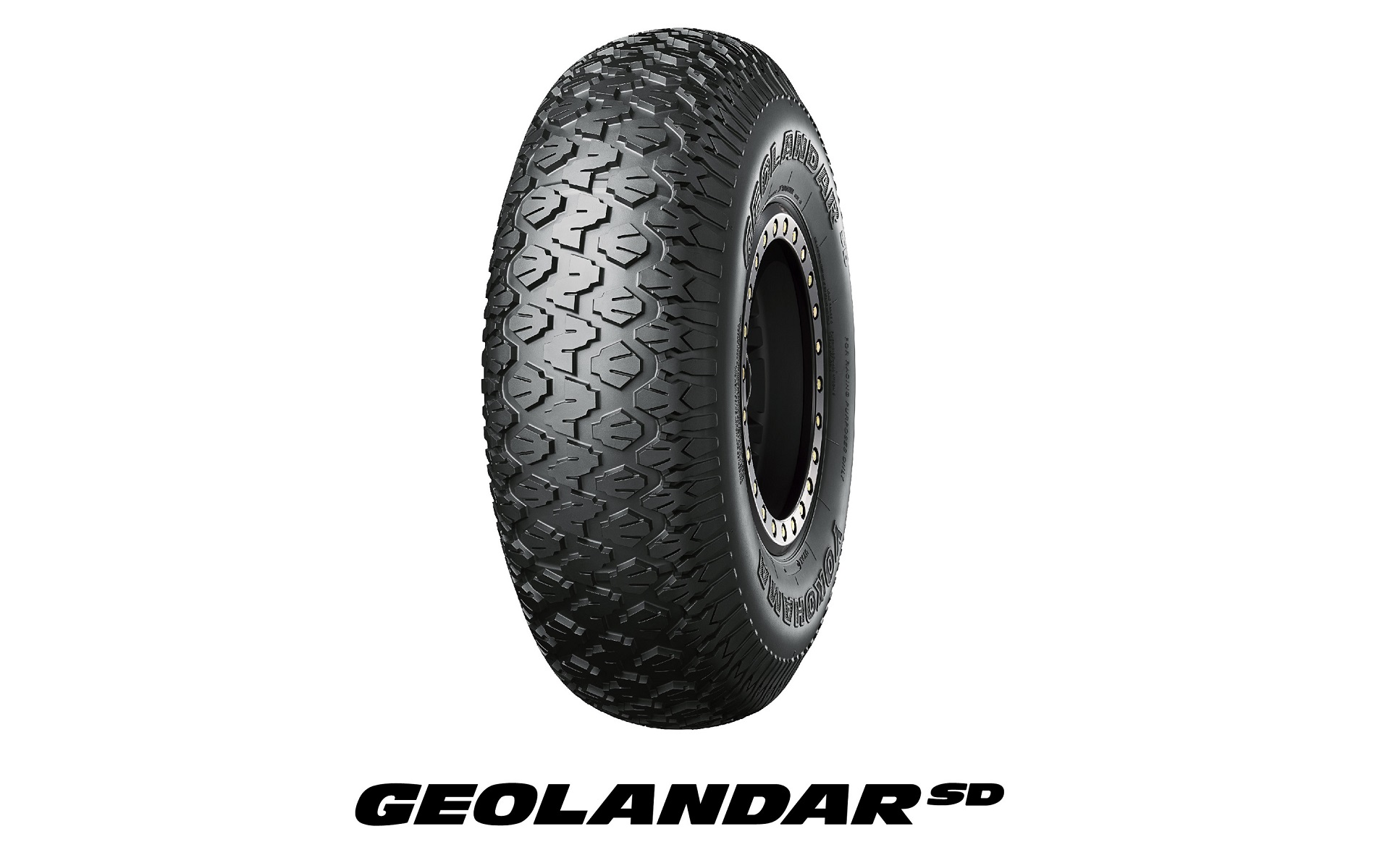 ジオランダー SDは、高レベルの耐久性と走破性を両立し、ドライバーを足下から支える