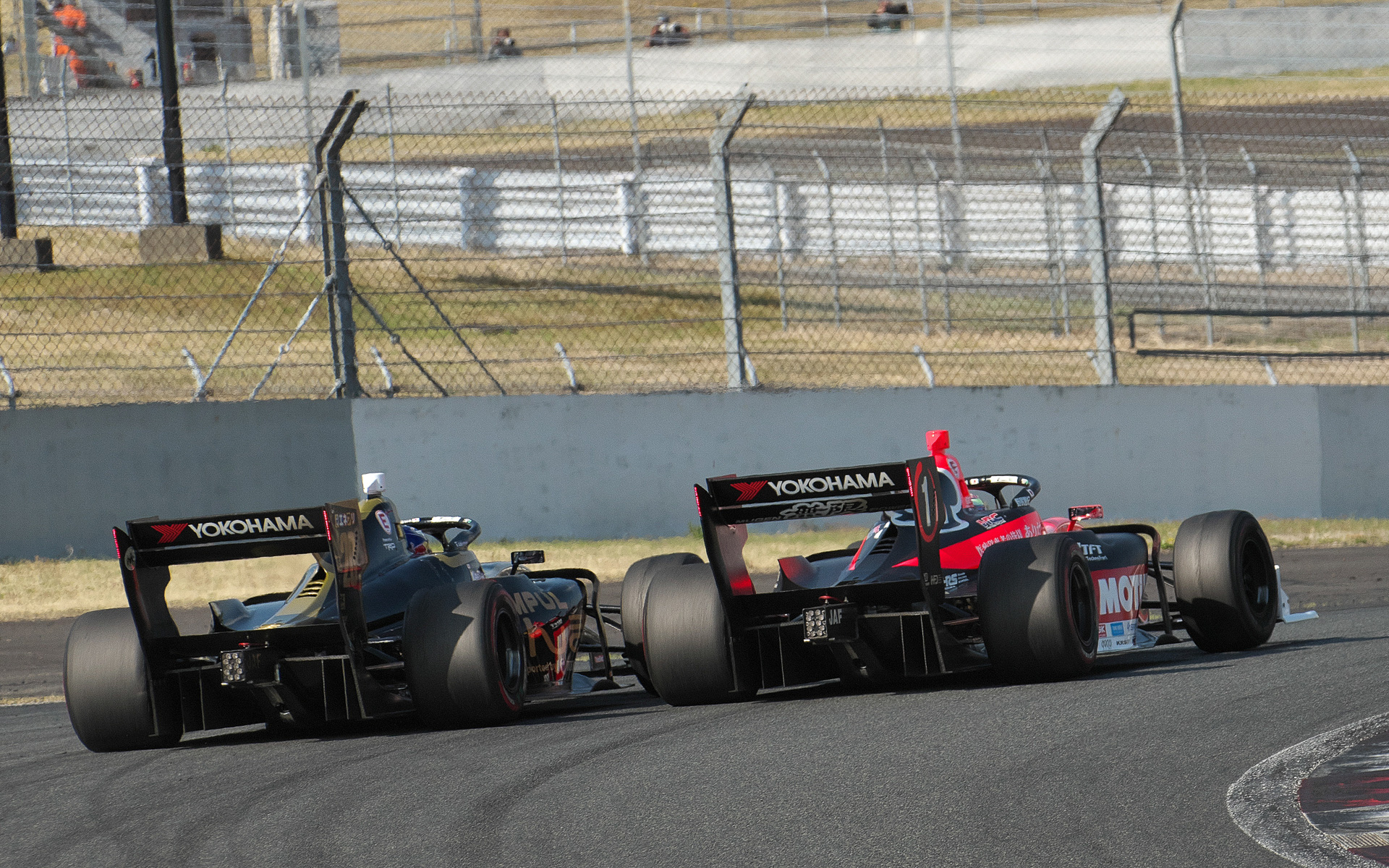 後半は、2021年のチャンピオンである野尻智紀選手（1号車 TEAM MUGEN MOTUL SF19）とのマッチレース