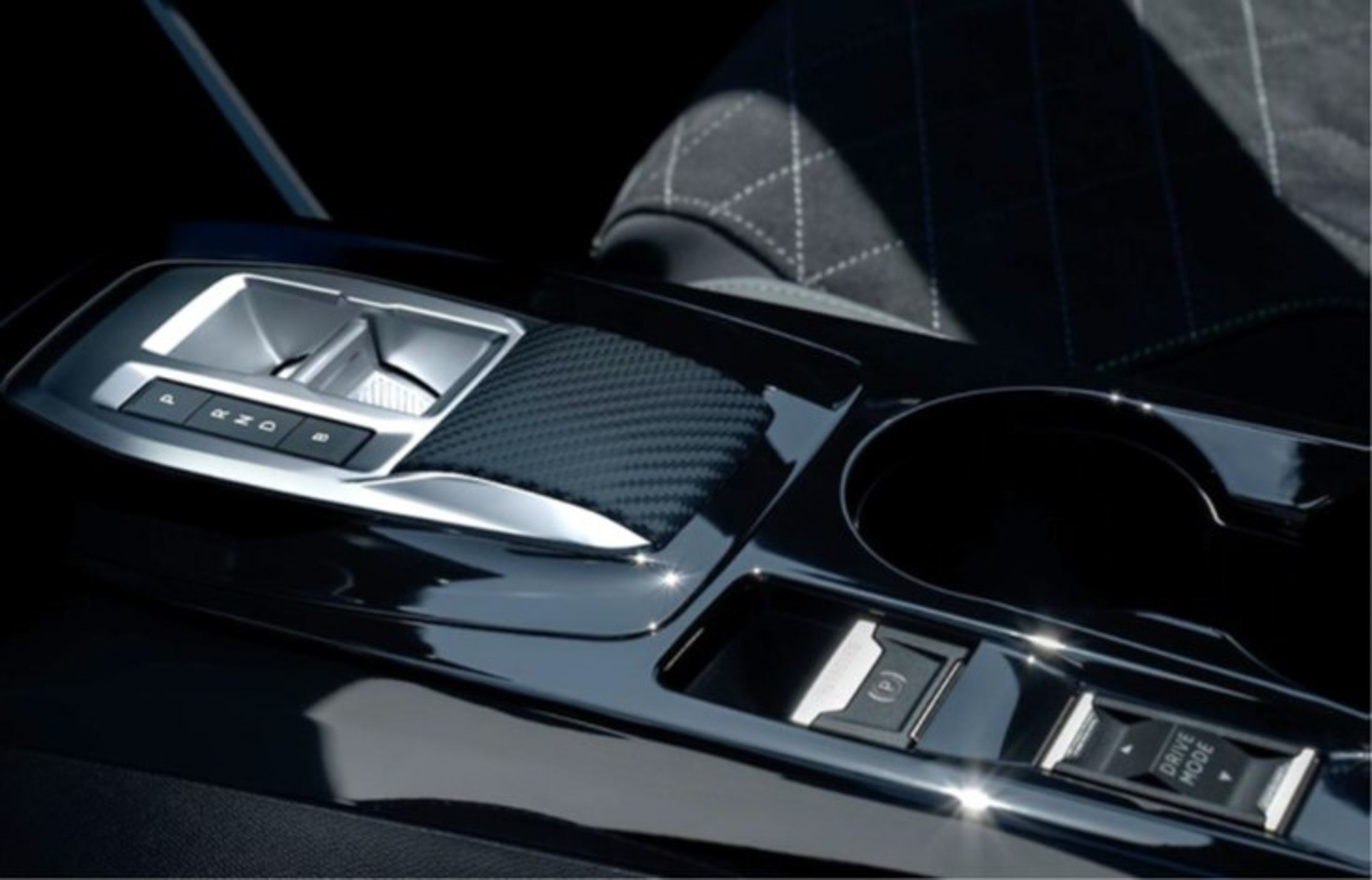 新デザインのオートマチックセレクターを採用