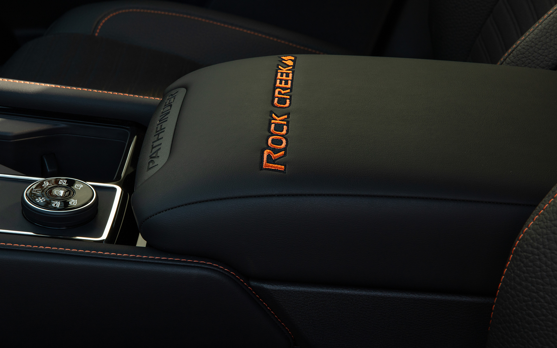 パスファインダー ロッククリークのインテリア