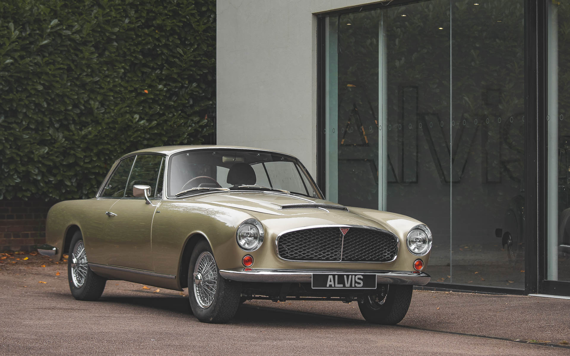 3リッター・コンティニュエーション・モデル「グラバー・スーパー・クーペ」（日本初公開）