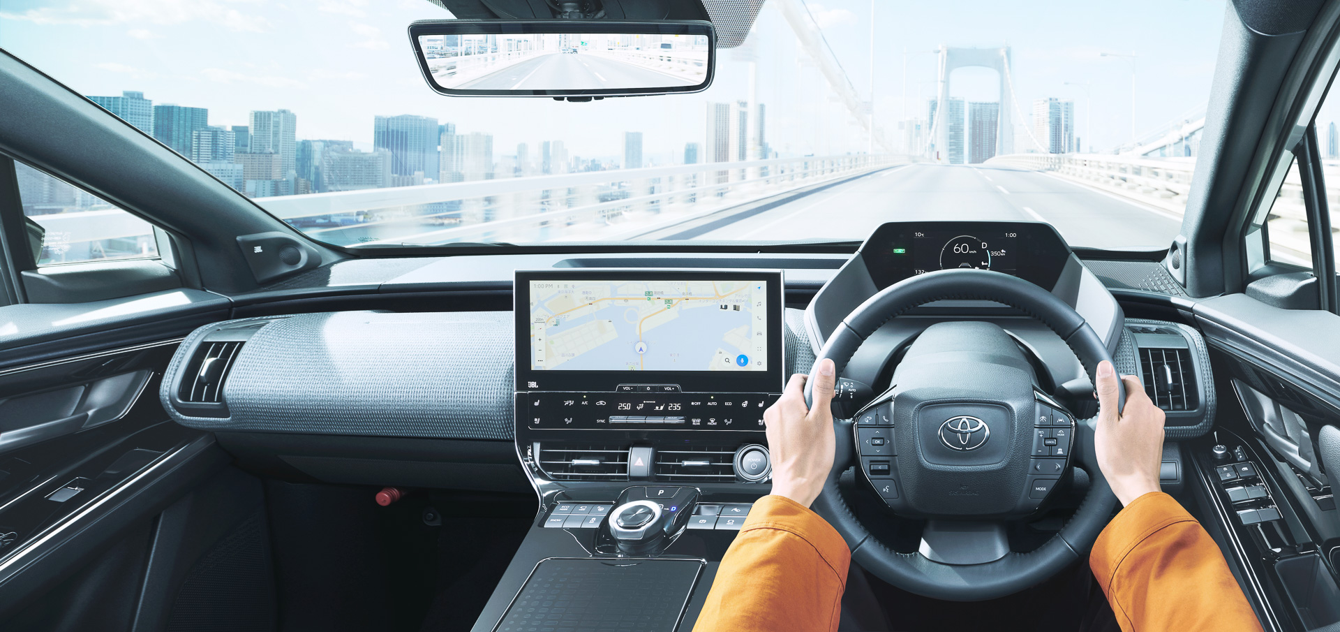 トップマウントメーターを採用