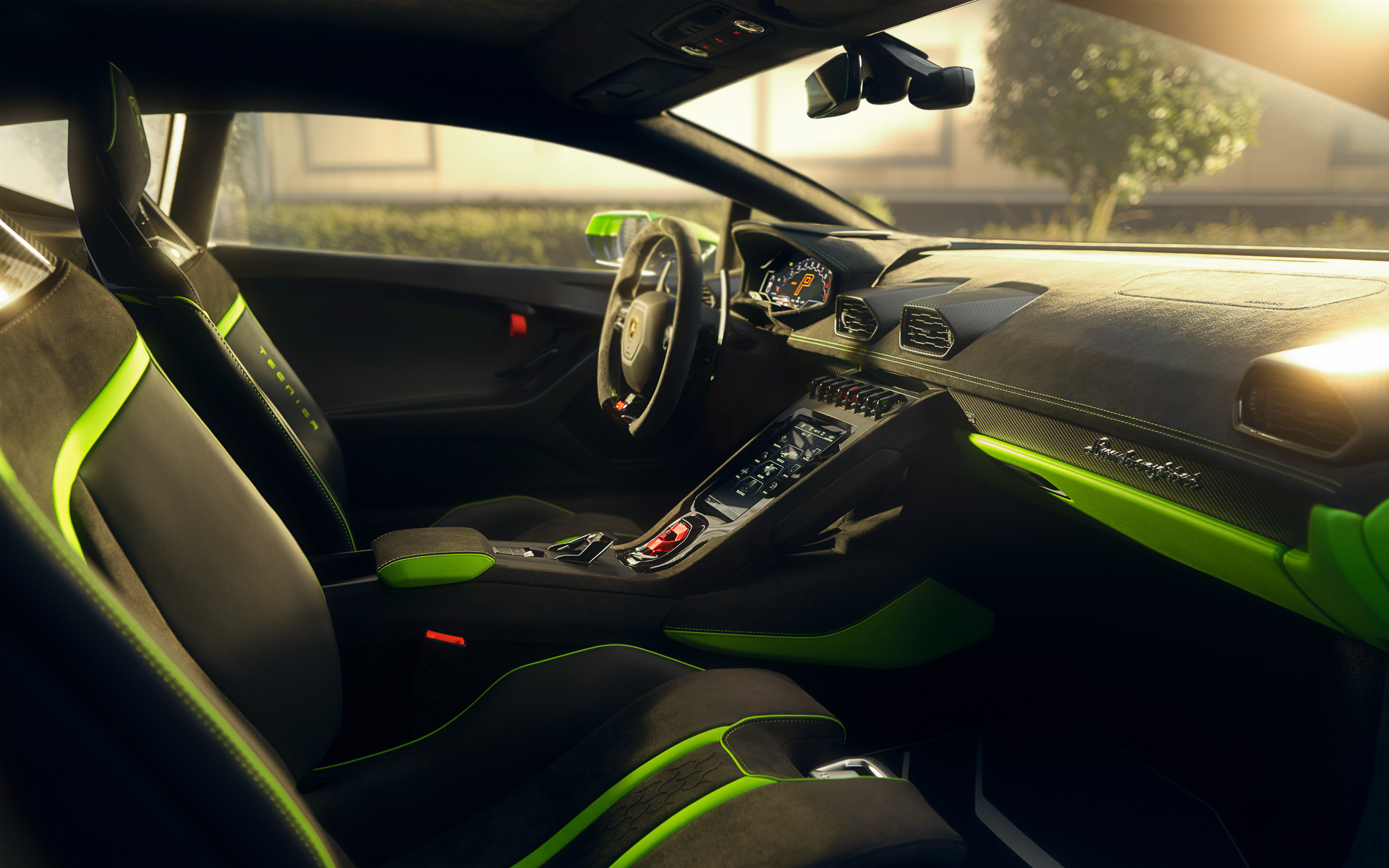 ウラカン テクニカのインテリア