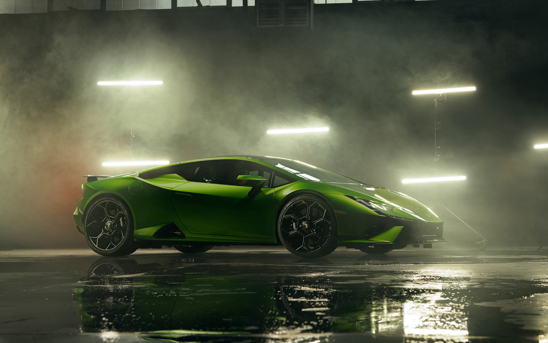 ウラカン STOと同じエンジン出力を有するウラカン テクニカ