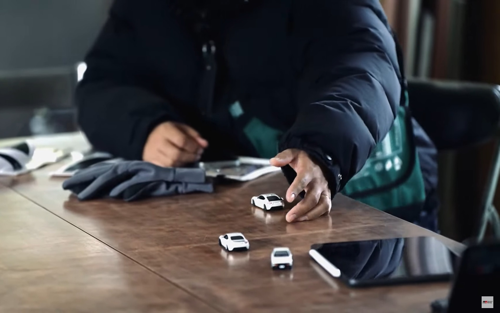 メイキング動画では撮影までの様子も映し出されている