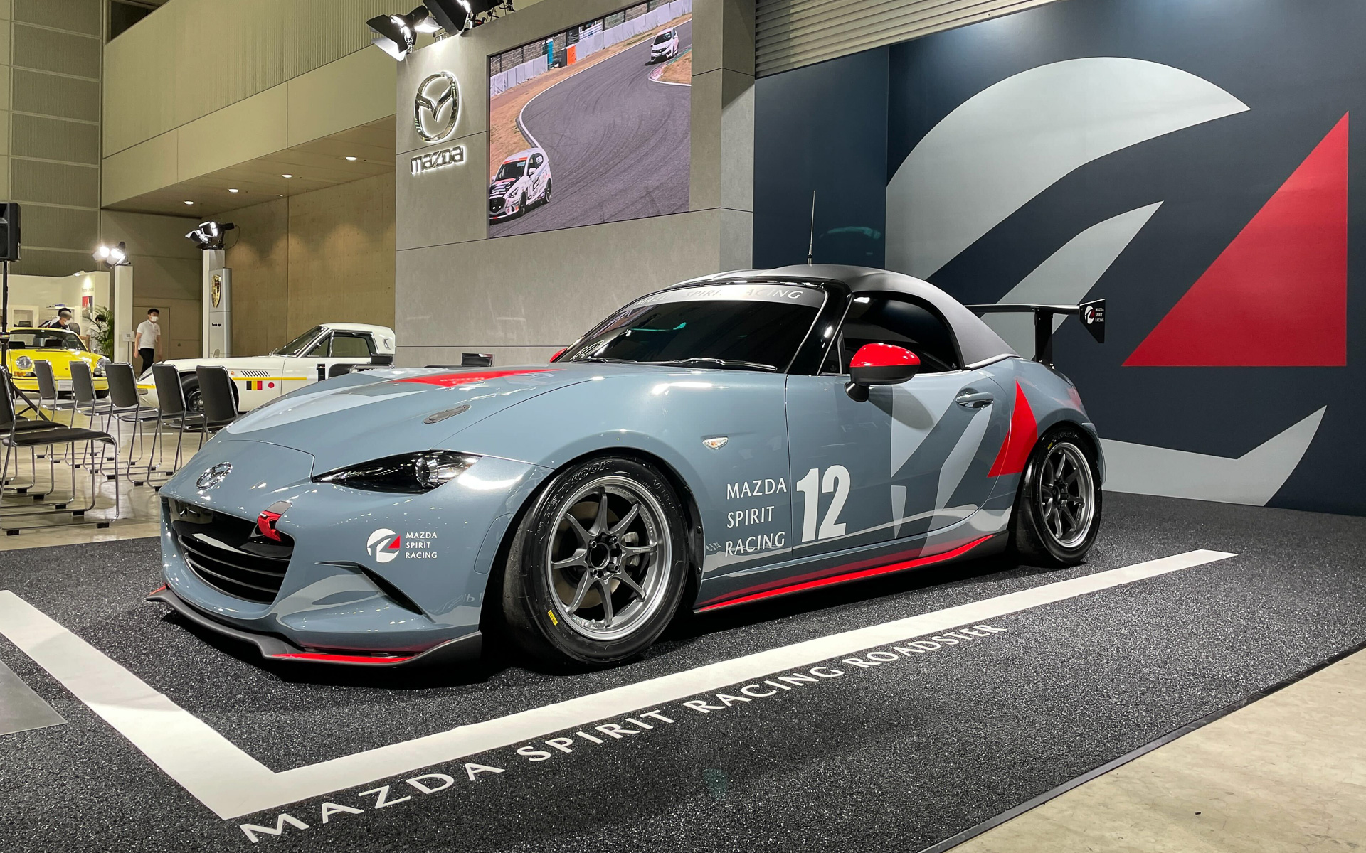 オートモビル カウンシル 2022の会場に展示される「MAZDA SPIRIT RACING ROADSTER」。スーパー耐久シリーズ ST-5クラス仕様の車両で、7月の第3戦スポーツランドSUGO大会から参戦予定
