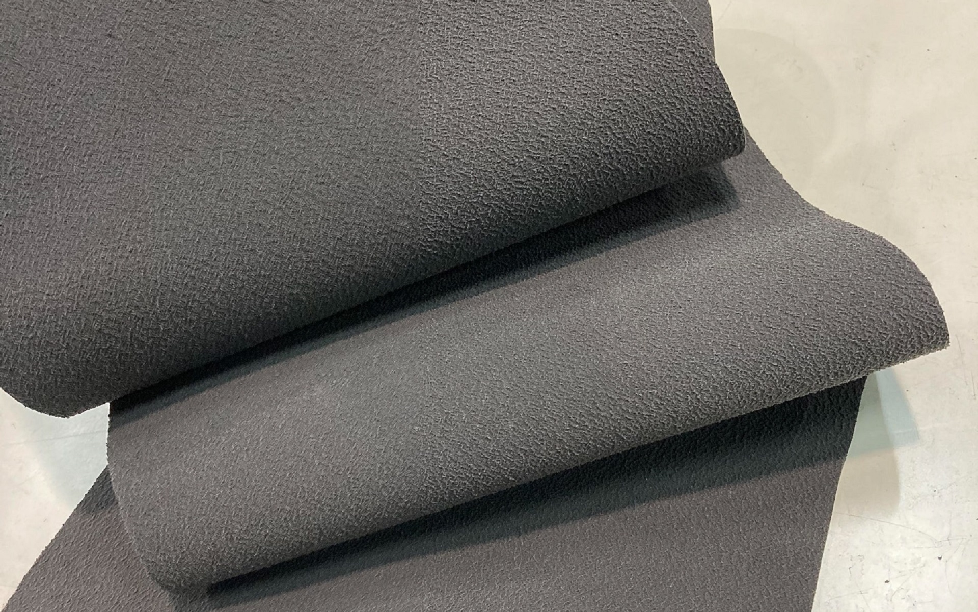 アルパインの軽くて高性能な静粛性向上シート「D-Comfort」が日産のカーライフコレクションに採用された