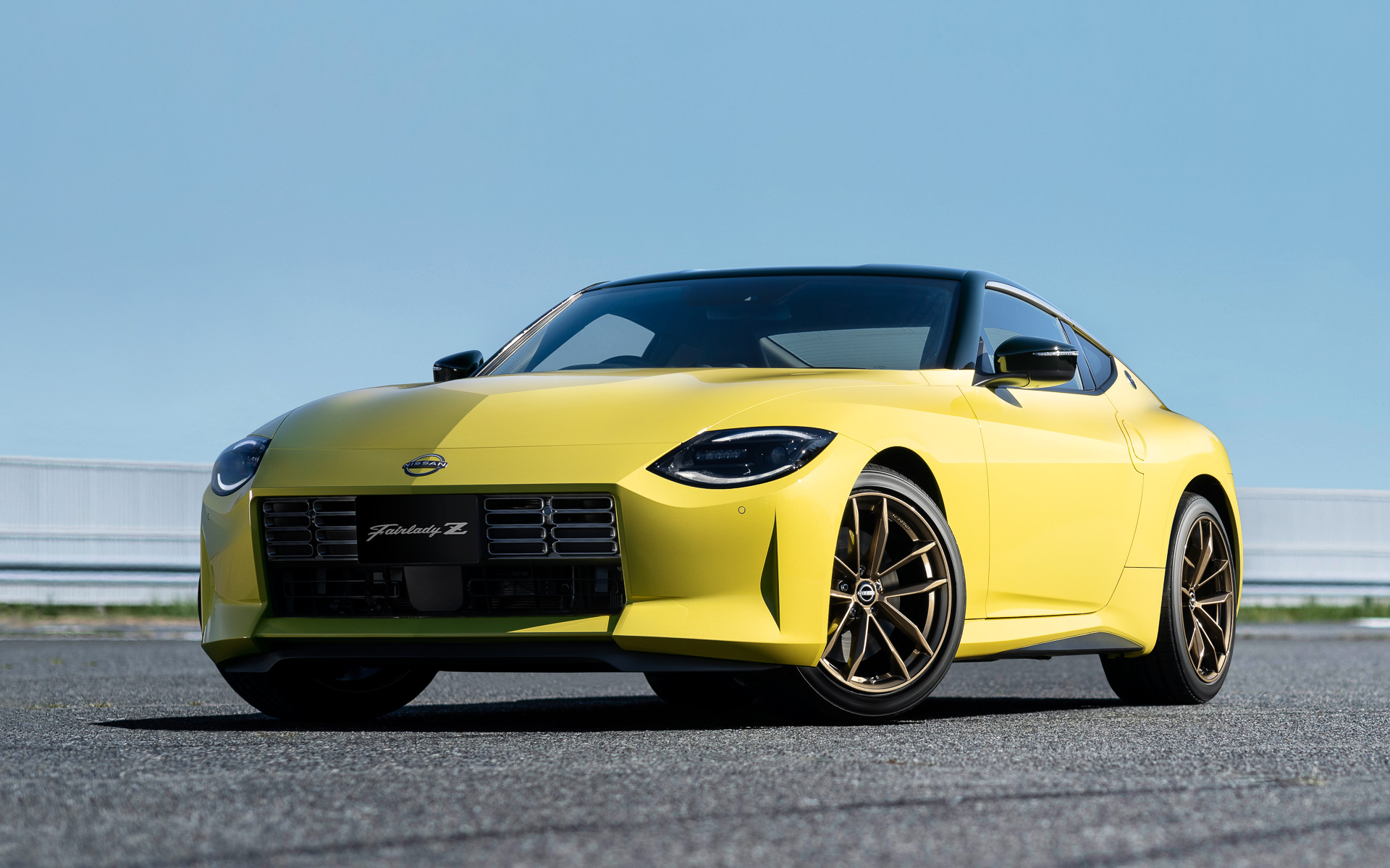 新型「フェアレディZ」の日本市場向けモデルの特別展示が行なわれる