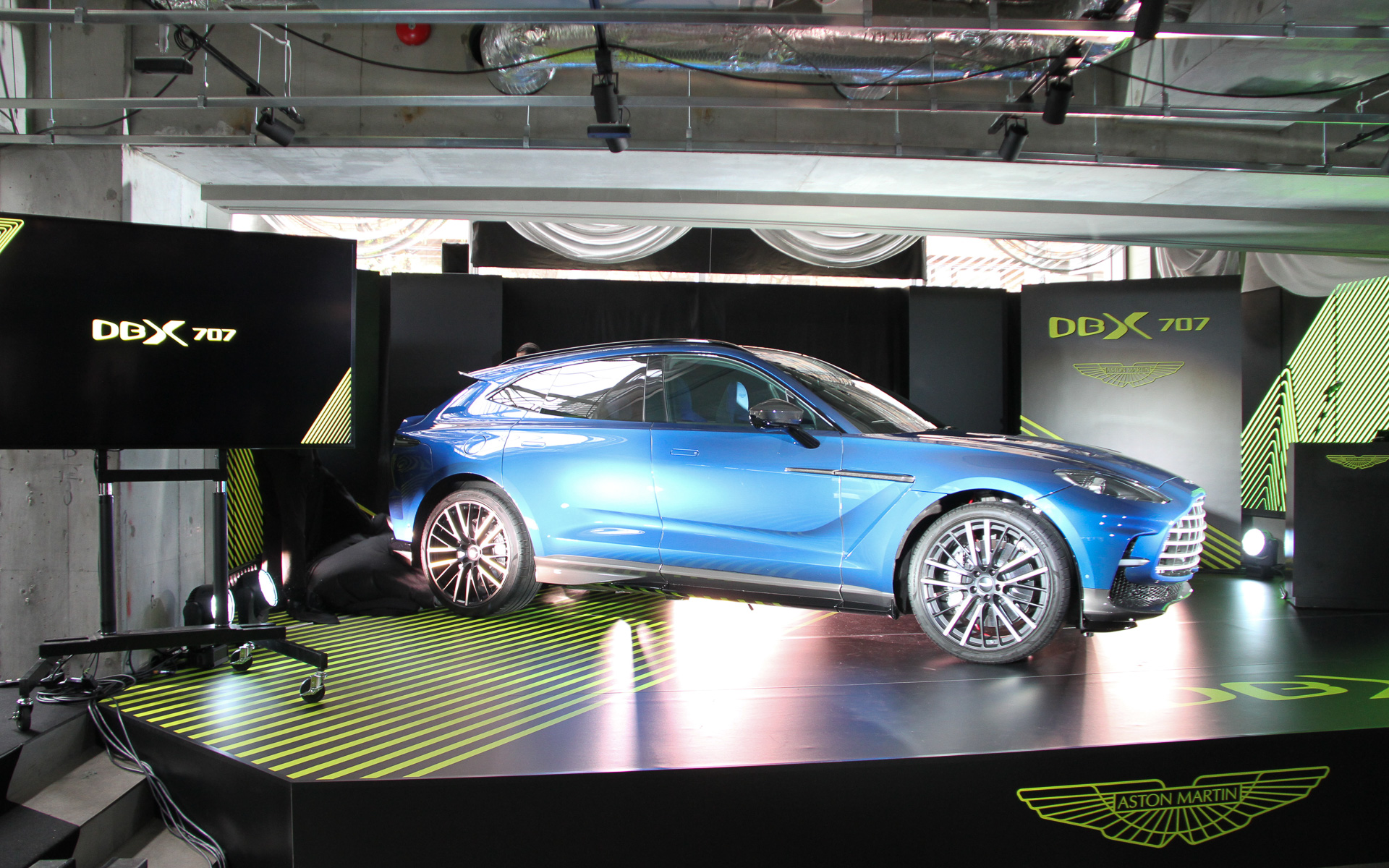 DBX707のアンベールのようす