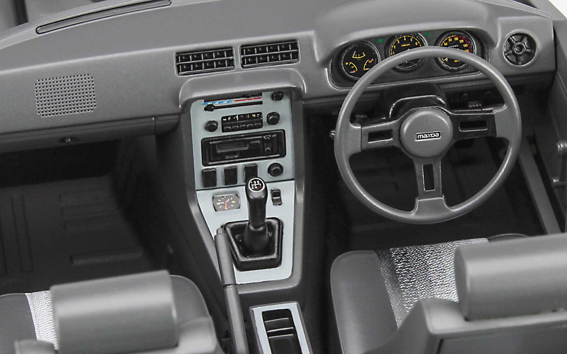 インテリアはシートのグラデーションも再現