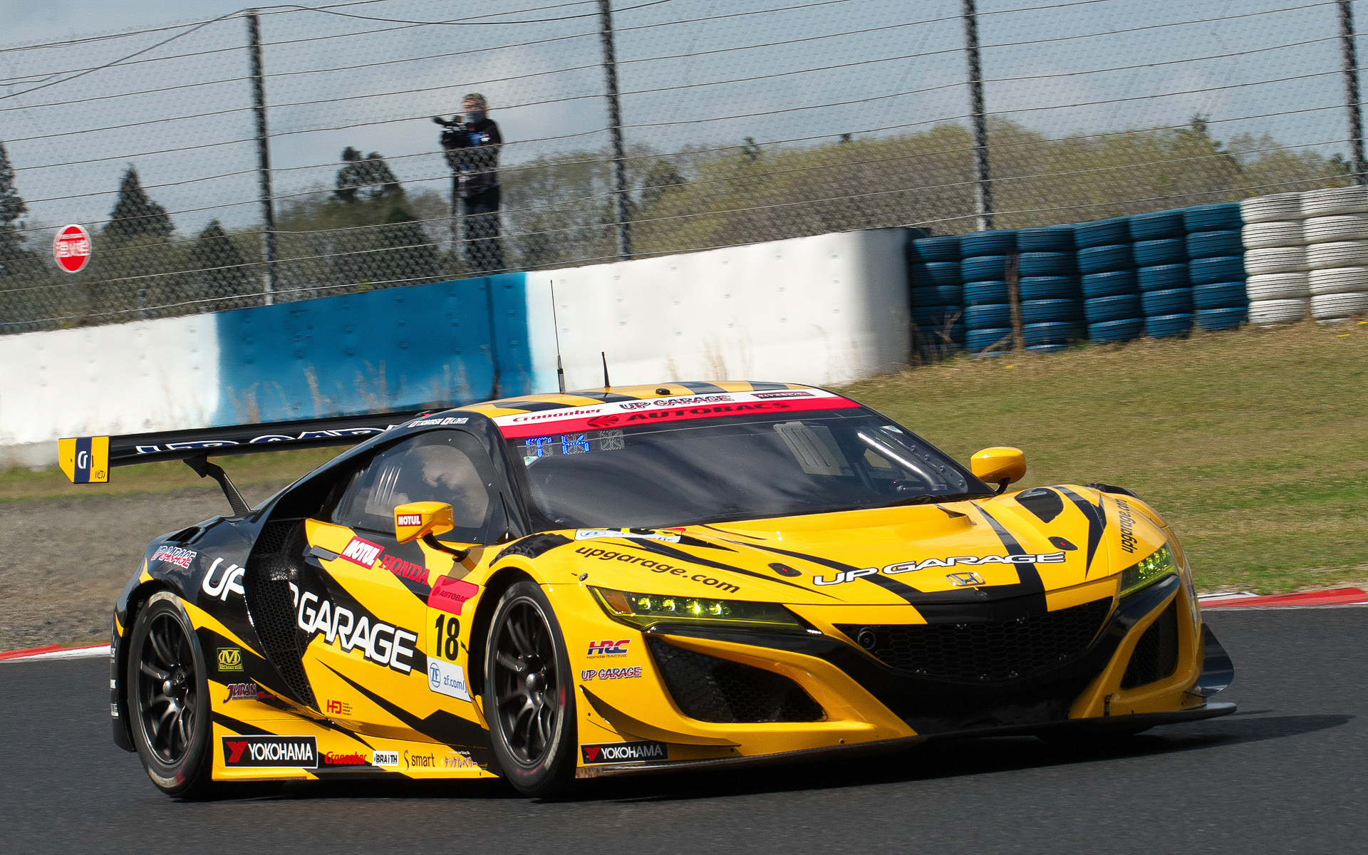 18号車 UPGARAGE NSX GT3（小林崇志/太田格之進組、YH）