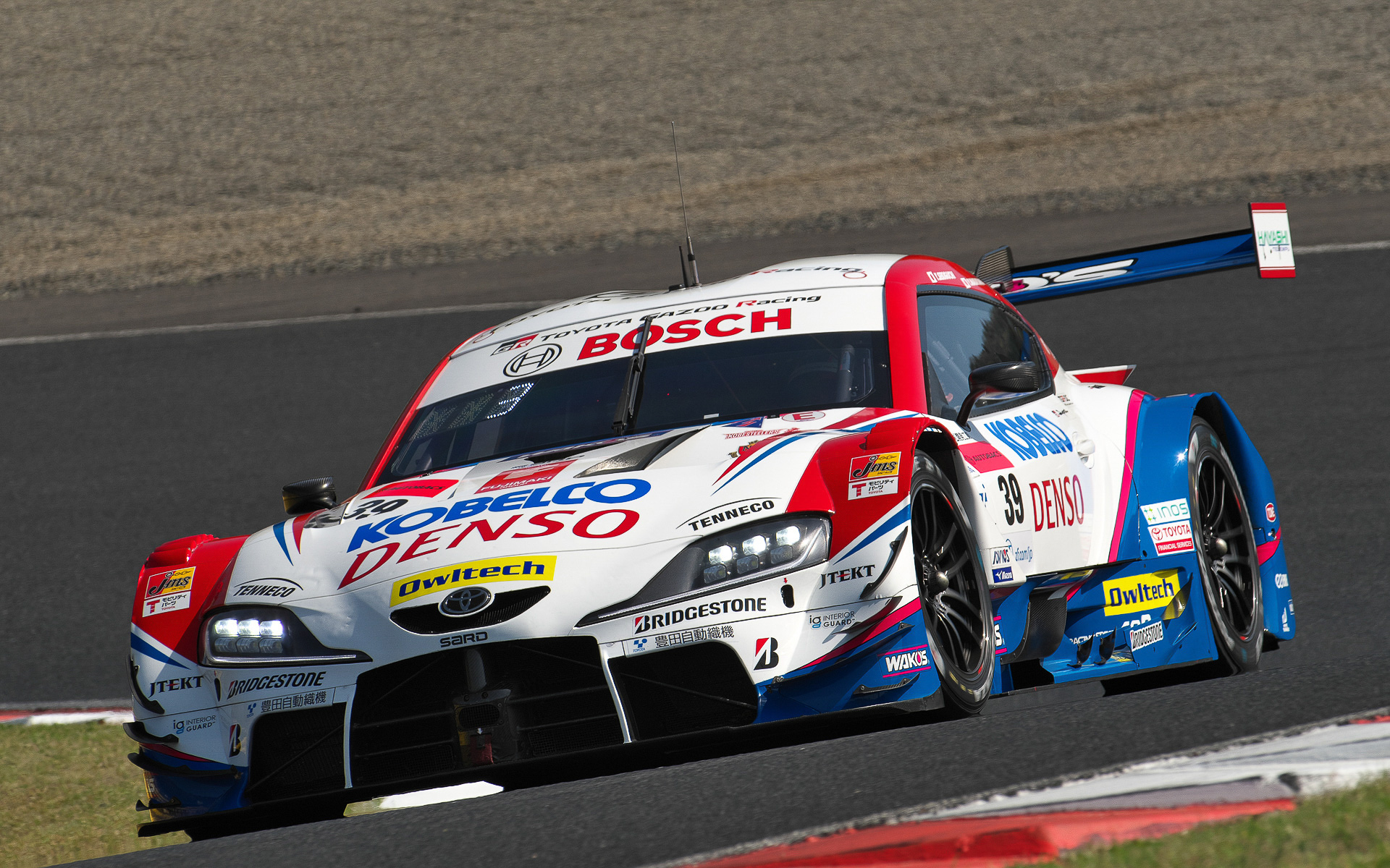 予選2位となった39号車 DENSO KOBELCO SARD GR Supra（関口雄飛/中山雄一組、BS）