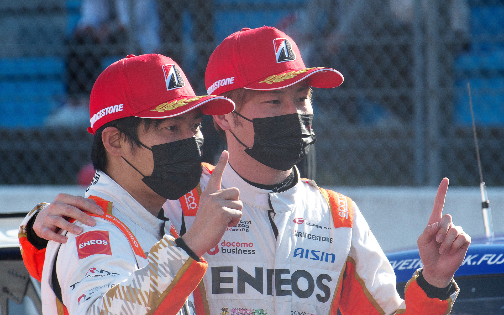 優勝した大嶋和也選手（左）と山下健太選手（右）