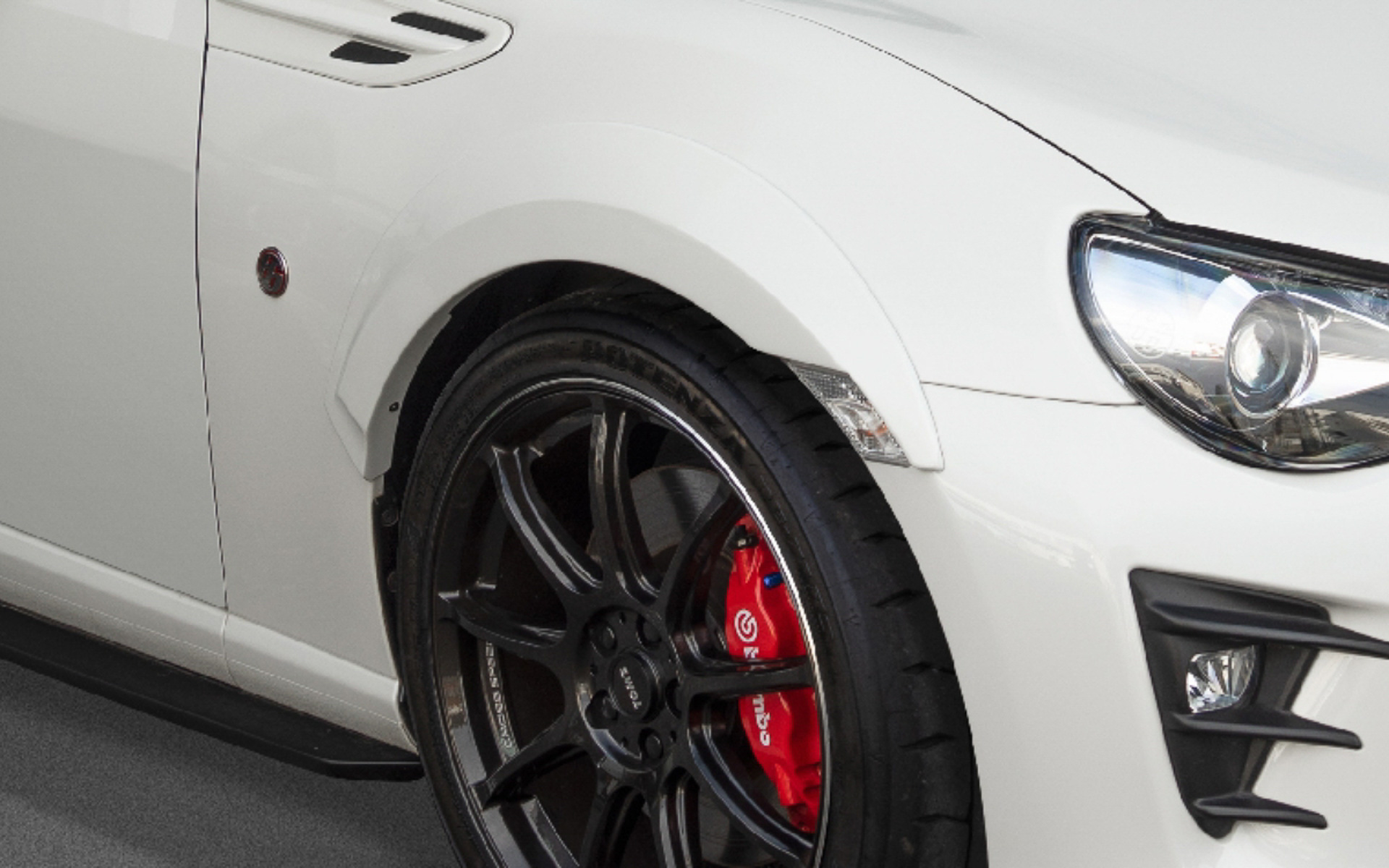 オーバーフェンダー（フロント）