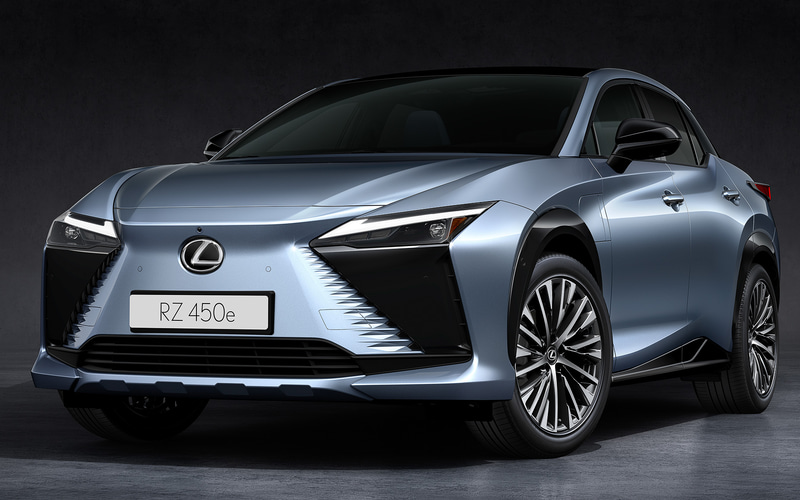 レクサス、バッテリEV専用の新型「RZ」世界初公開 新四輪駆動力  