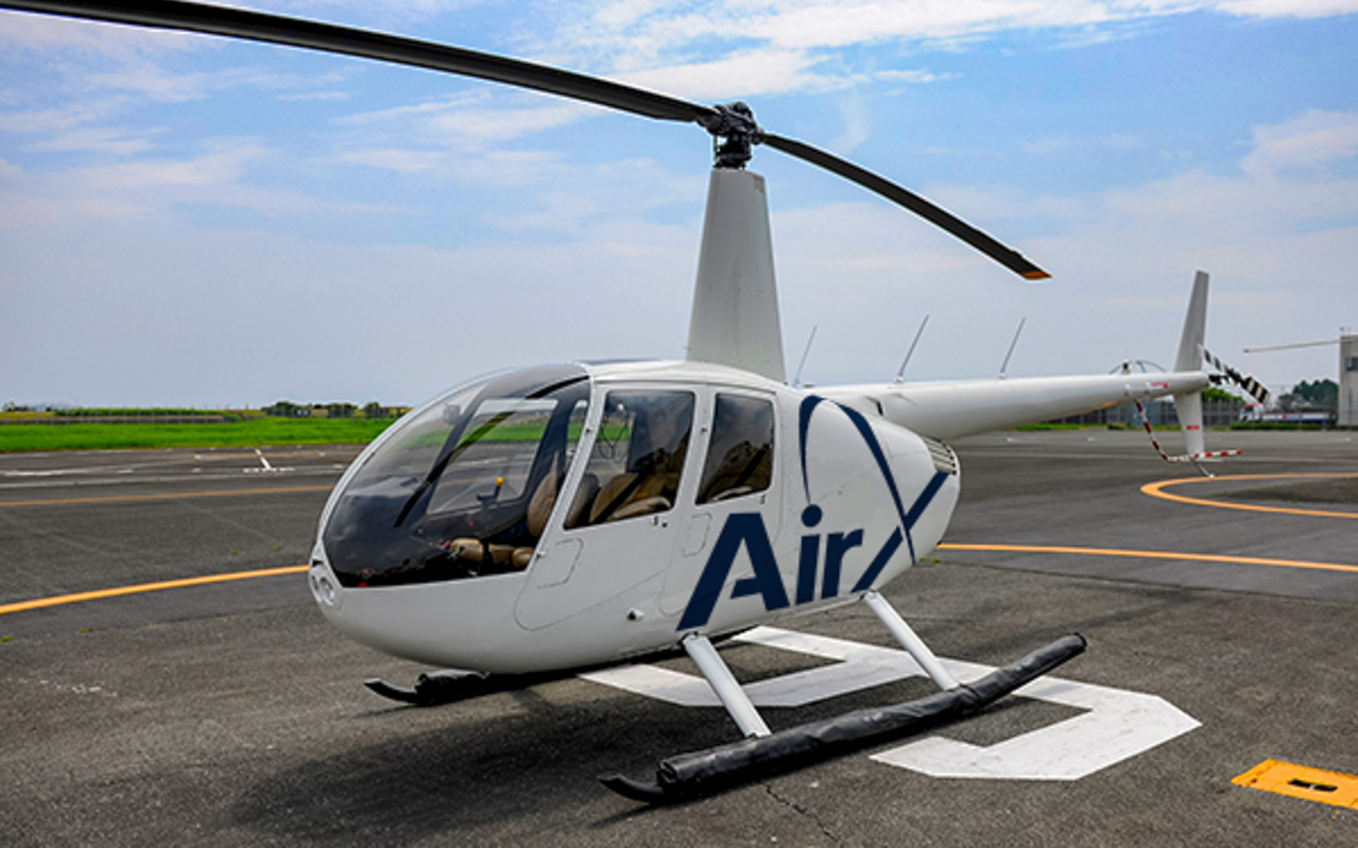 ヘリコプターで富士スピードウェイを上空から見学できる貴重な機会