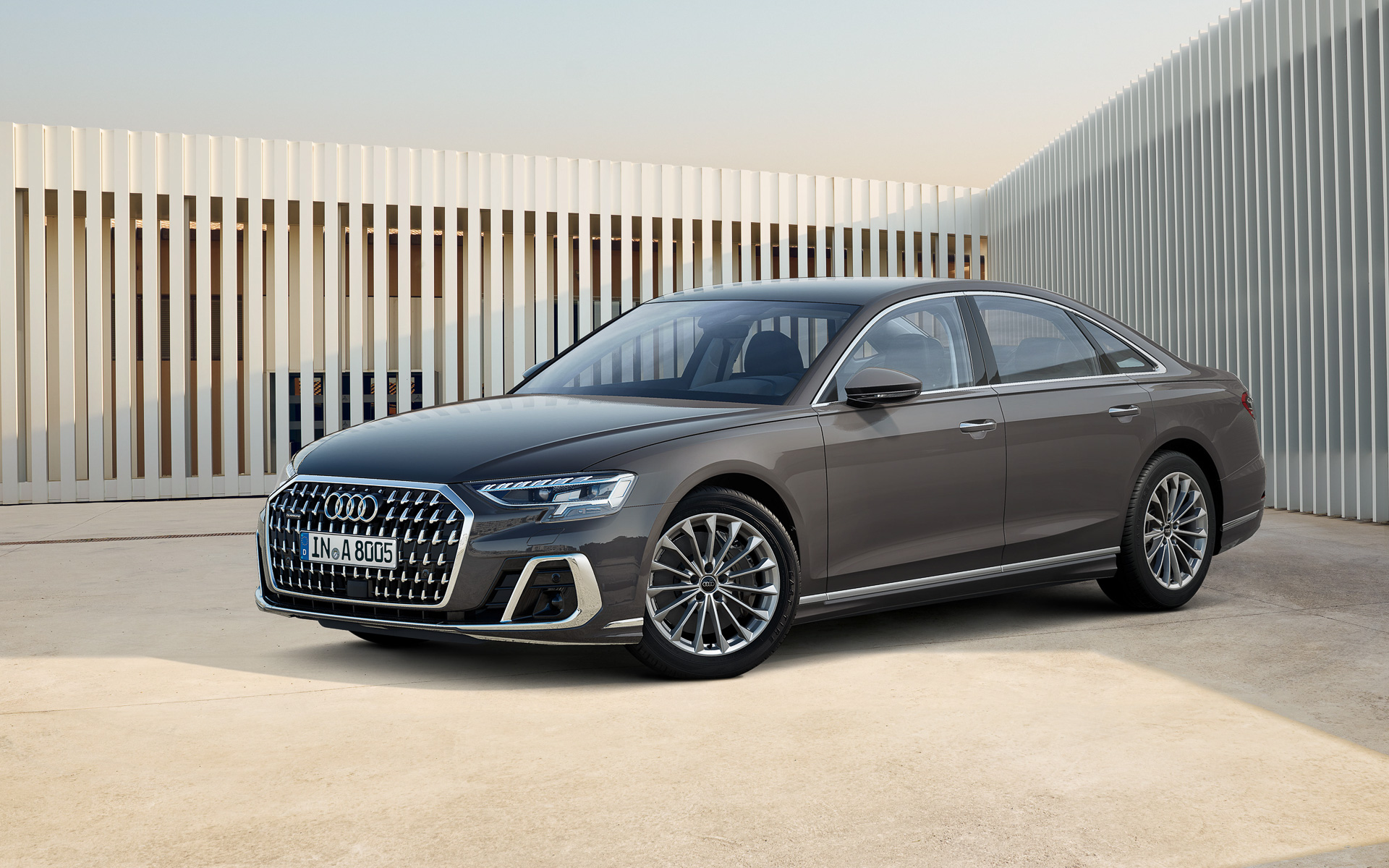 フラグシップセダン「A8」を大幅アップデート（写真はA8 55 TFSI quattro）