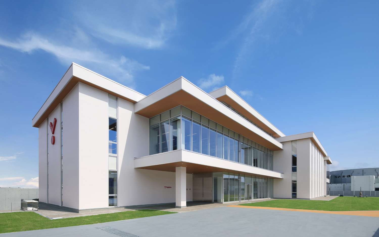 ユピテル静岡研究所2号棟