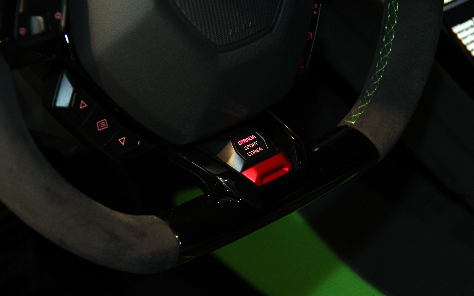 ウラカン テクニカのインテリア