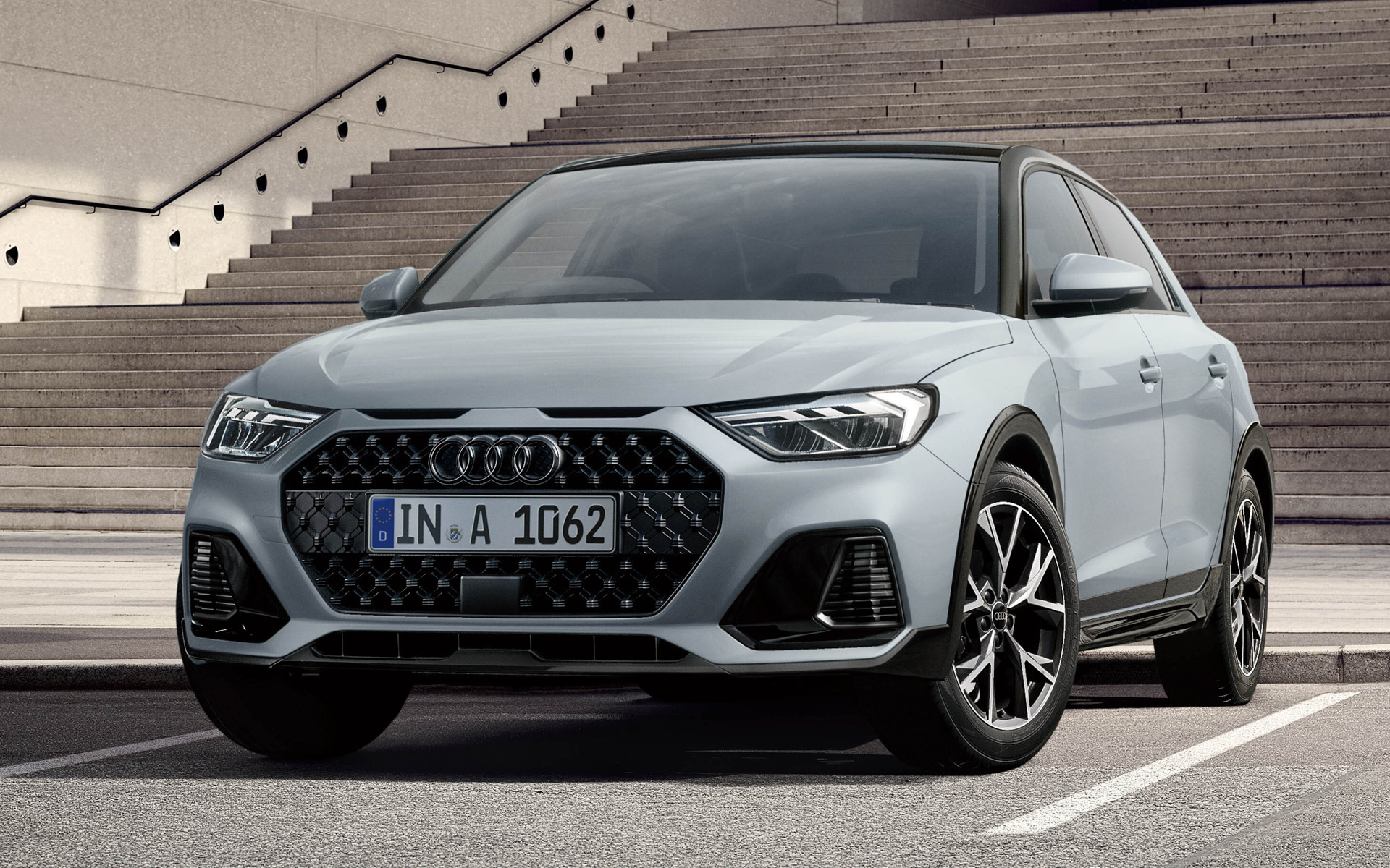 最低地上高を40mmアップしたSUVスタイルのクロスオーバーモデル「A1 citycarver Black Style PLUS」