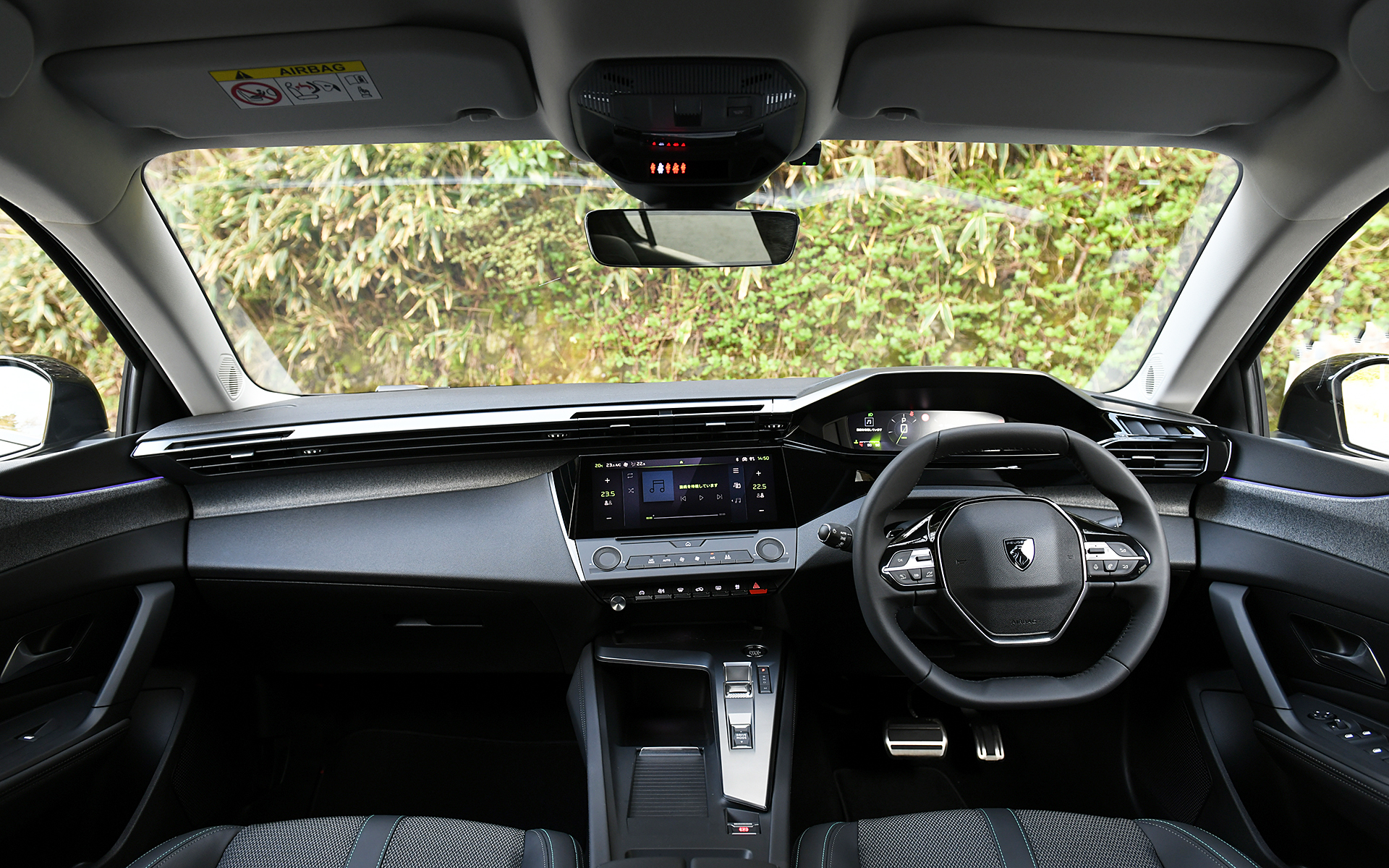 新型308 アリュールのインパネ