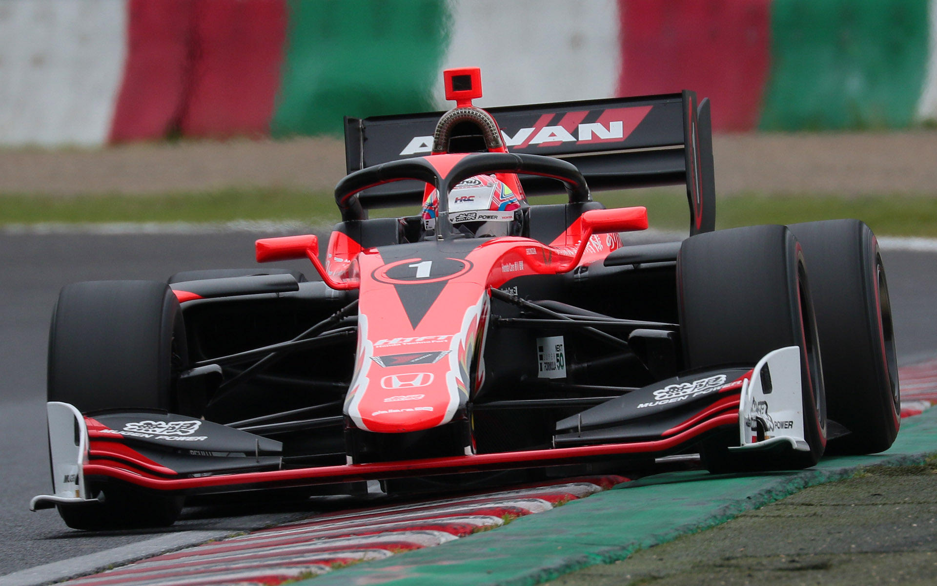 ポールポジションを獲得した1号車 野尻智紀選手