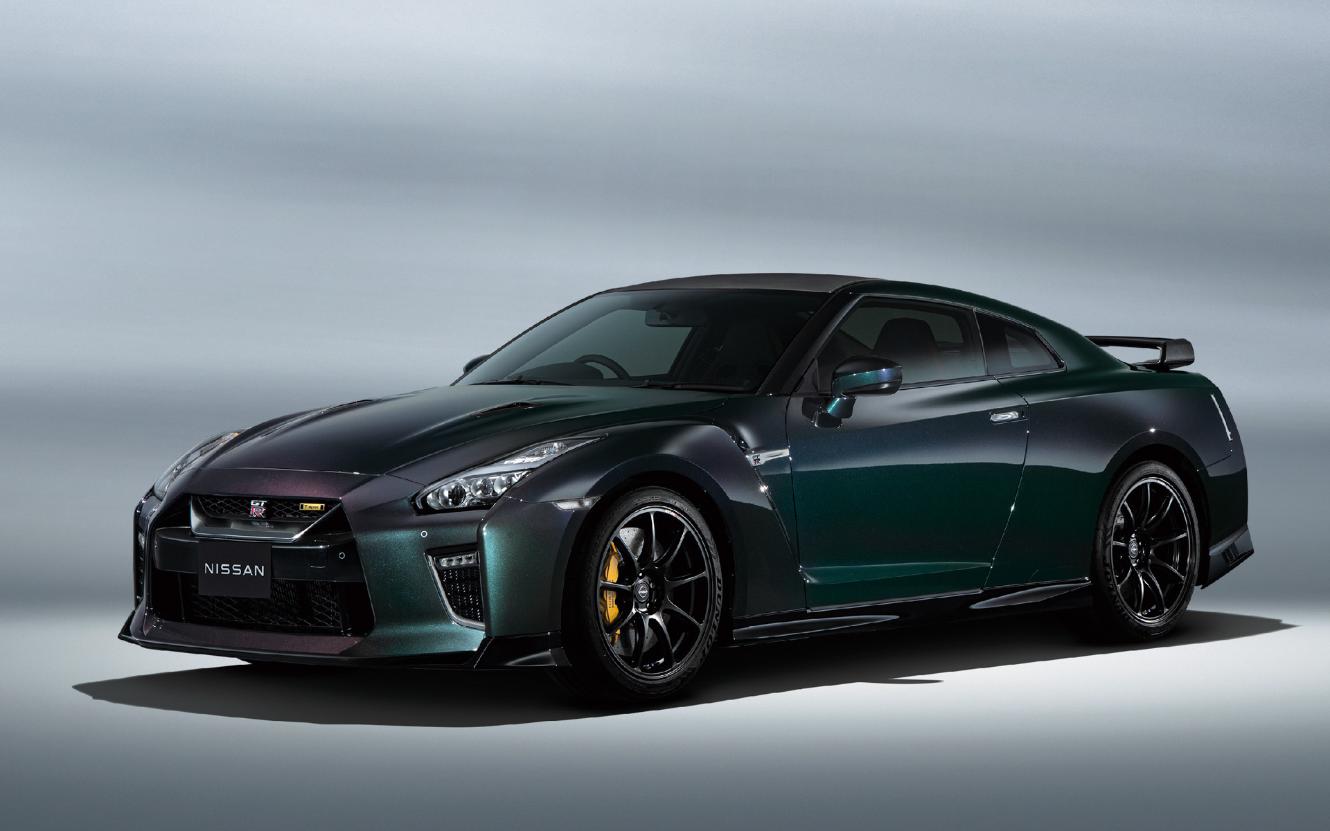 写真はNISSAN GT-R Track edition engineered by NISMO T-spec