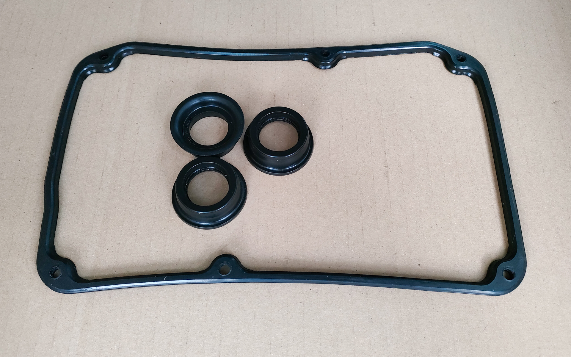 ヘッドカバーパッキン