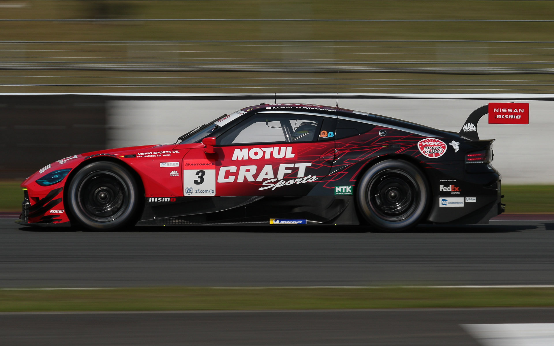 大クラッシュを起こしてしまった3号車 CRAFTSPORTS MOTUL Z（千代勝正/高星明誠組、MI）、ドライブしていた高星選手に大きな怪我がなかったことは不幸中の幸いだった