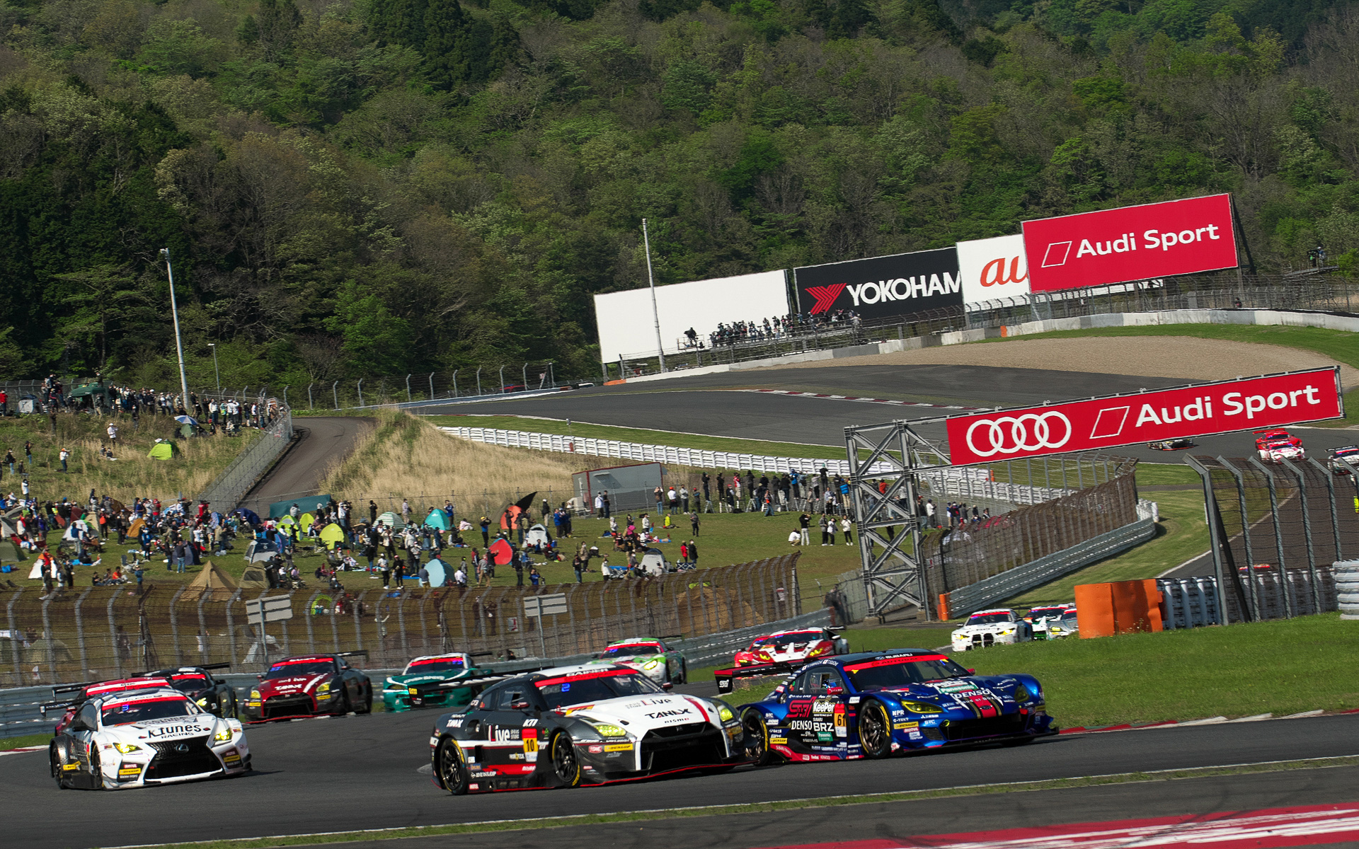 GT300のスタートシーン