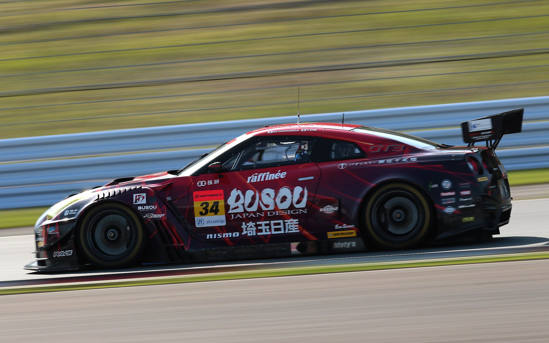 2位になった34号車 BUSOU raffinee GT-R（柳田真孝/井出有治組、DL）