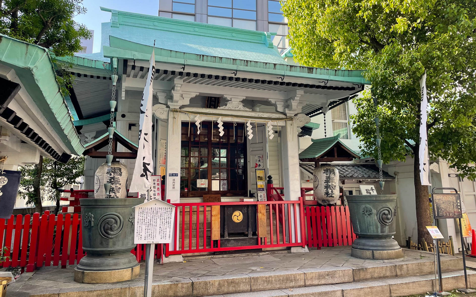 椙森神社。藤原秀郷が平将門への戦勝祈願をした由緒ある神社です。太田道灌が雨乞祈願に京都伏見稲荷の神様を勧請したともあります