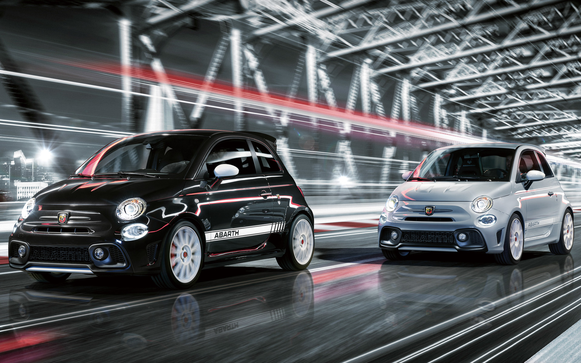 アバルト、世界限定1390台の「695 エッセエッセ」 専用装備でスポーツ性を向上