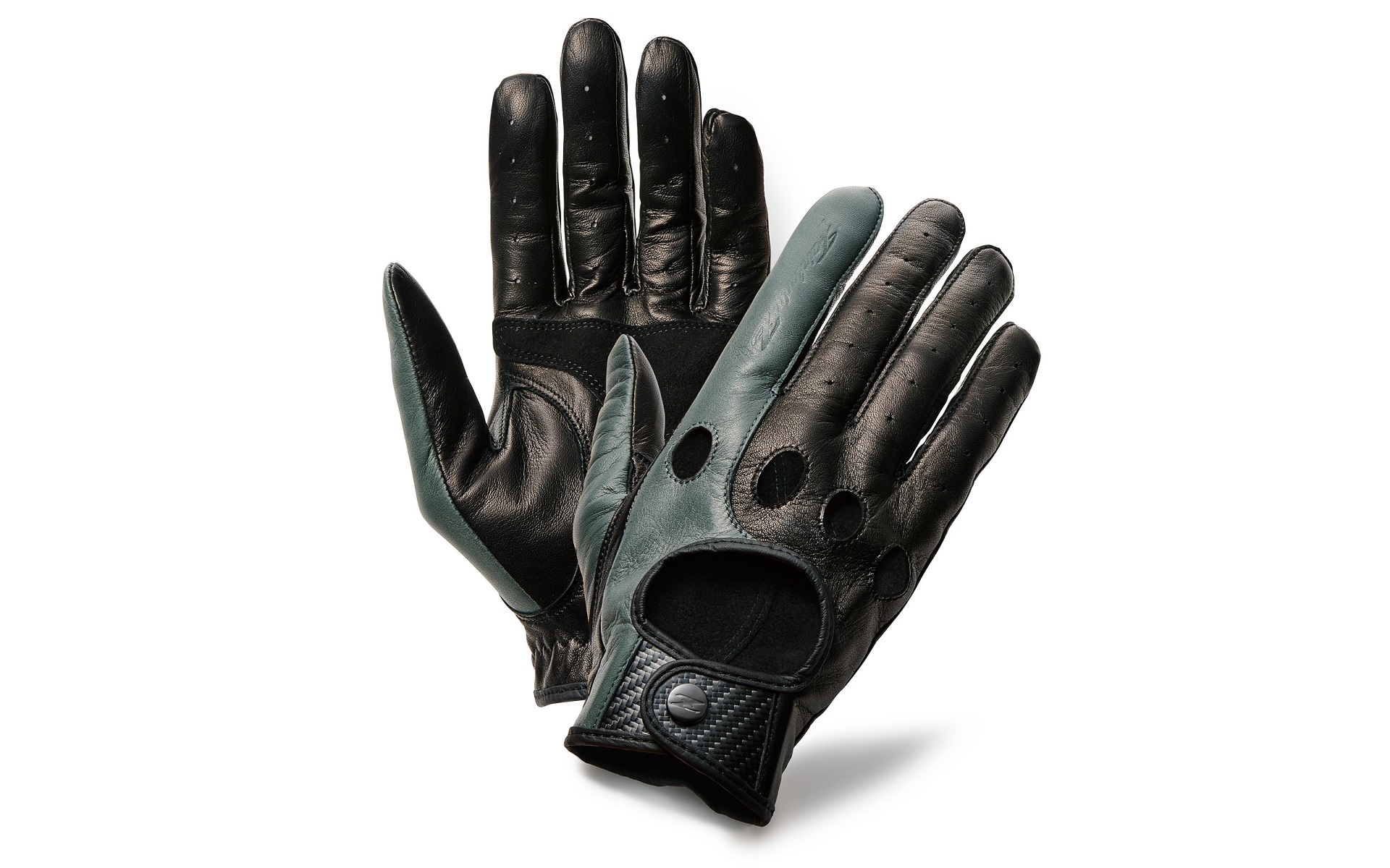 Zドライビンググローブ/1万6500円（6月15日発売予定）