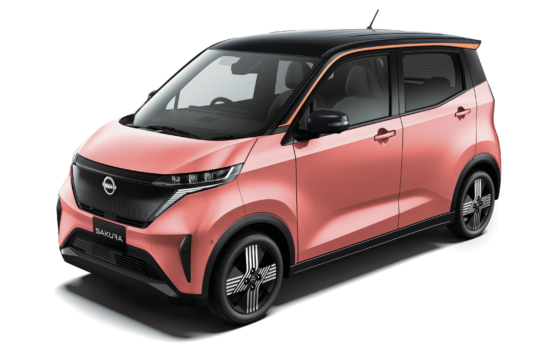 日産が新型の軽EV「サクラ」を発表した。価格は233万3100円～で2022年夏発売